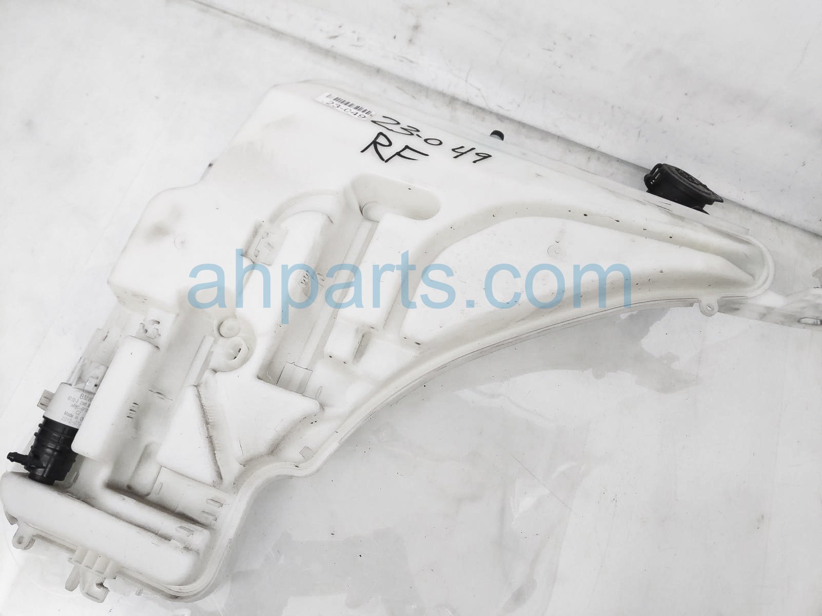 $48 BMW WINDSHIELD WASHER RESERVOIR TANK