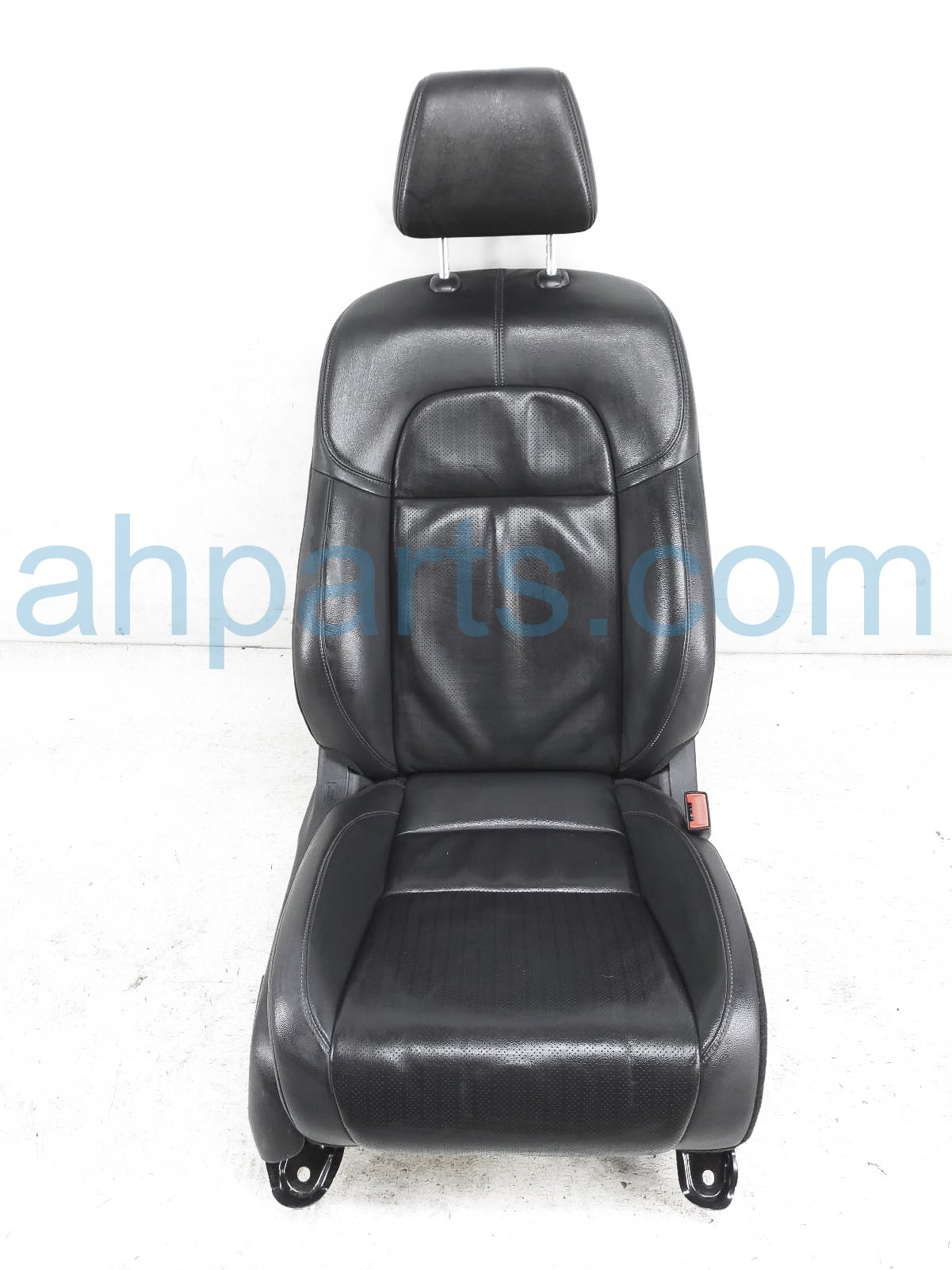 $300 Honda FR/RH SEAT - BLACK - W/O AIRBAG*