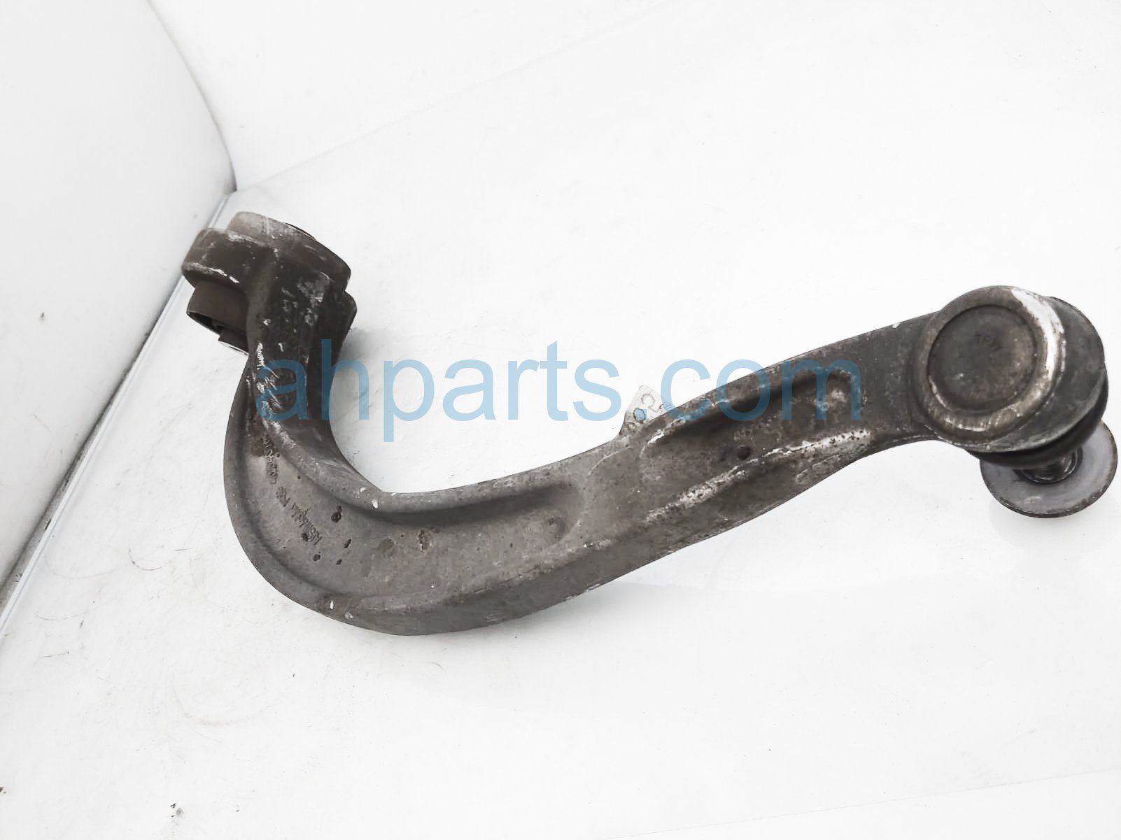 $125 Audi FR/LH REARWARD LOWER CONTROL ARM