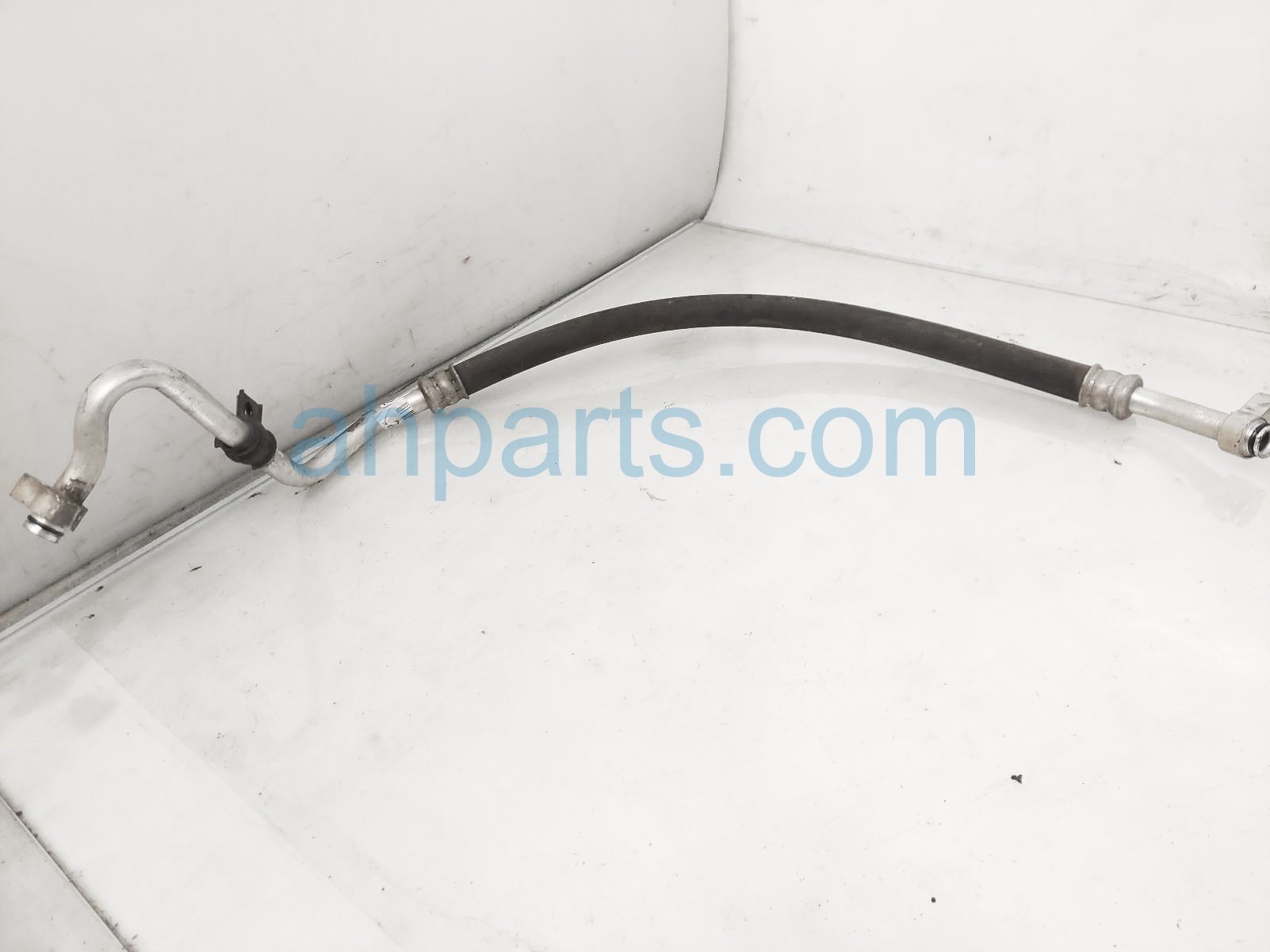 $20 Honda AC SUCTION HOSE - 2.4L