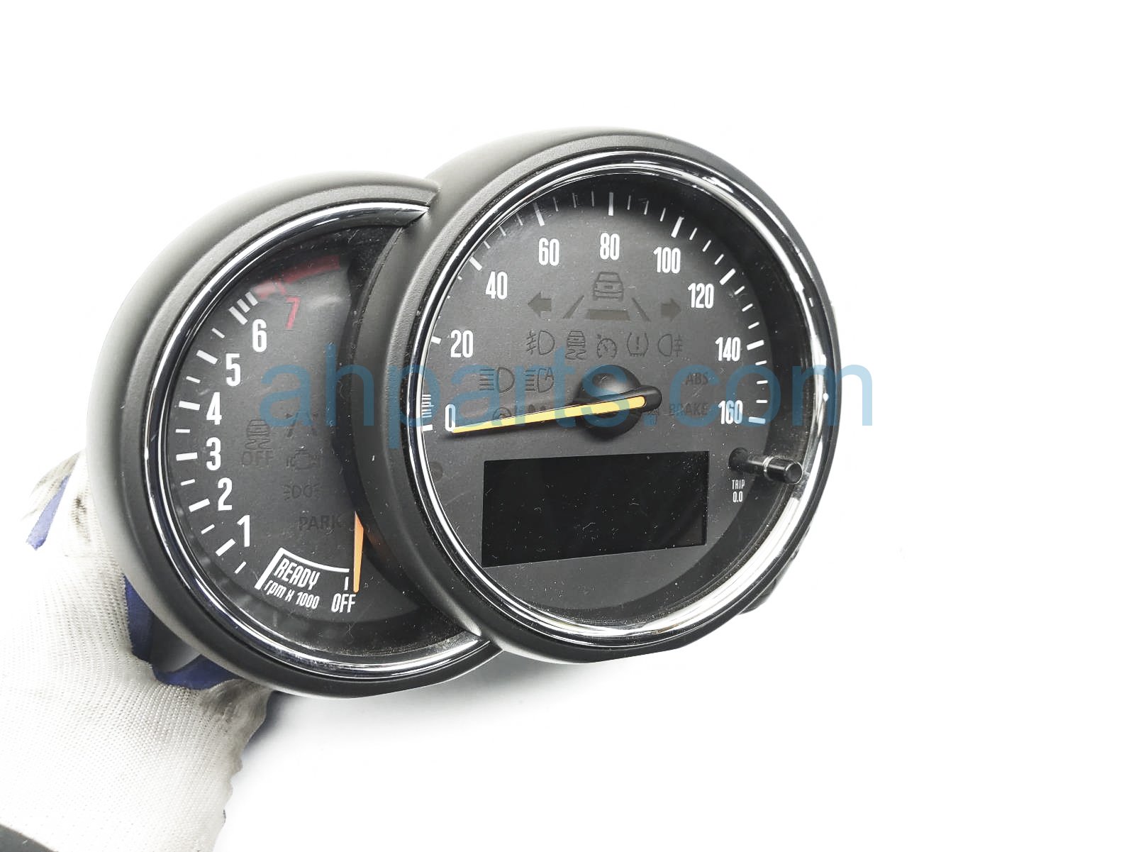 $100 BMW SPEEDO CLUSTER = 35K MILES