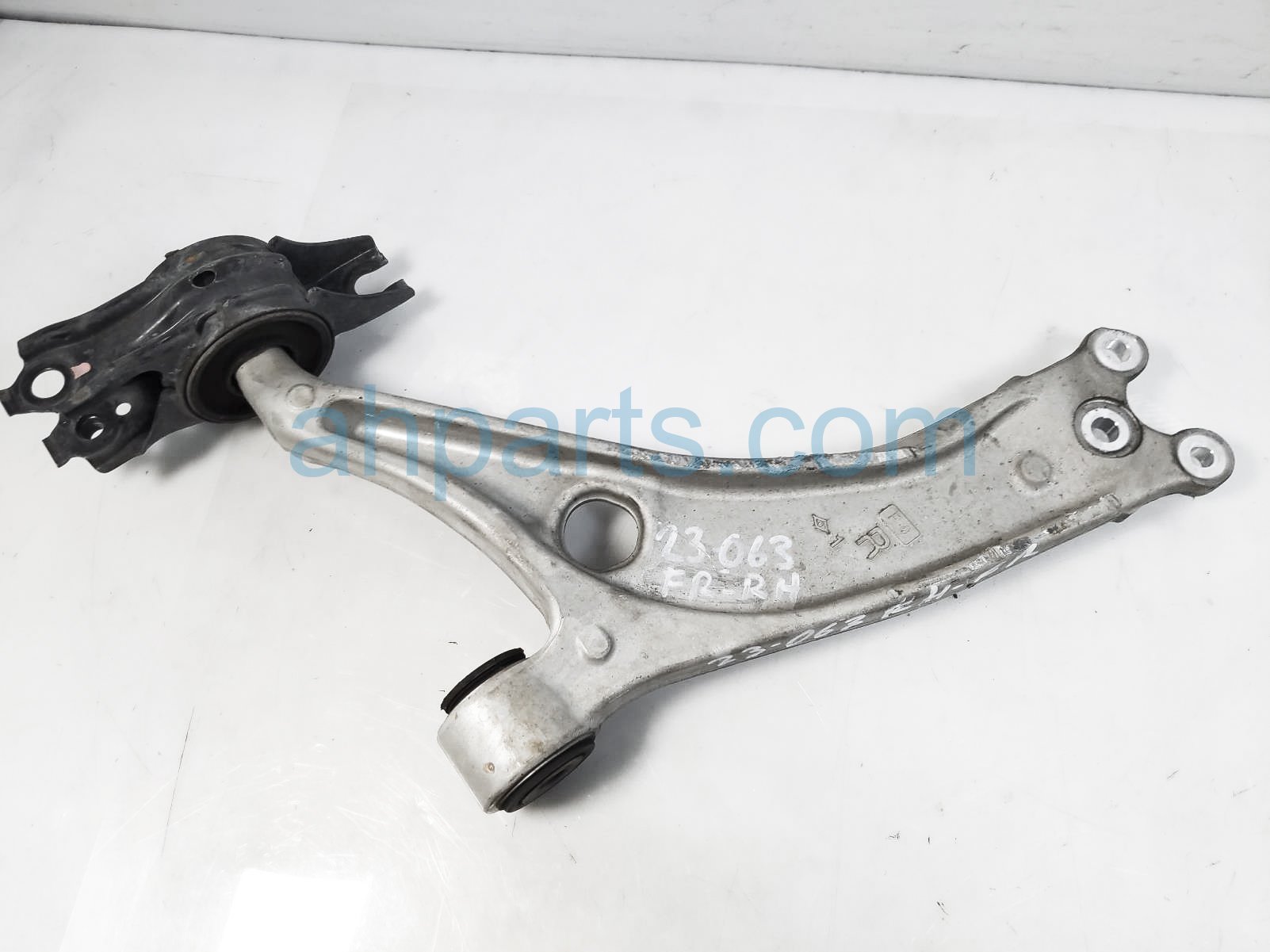 $110 Honda FR/RH LOWER CONTROL ARM