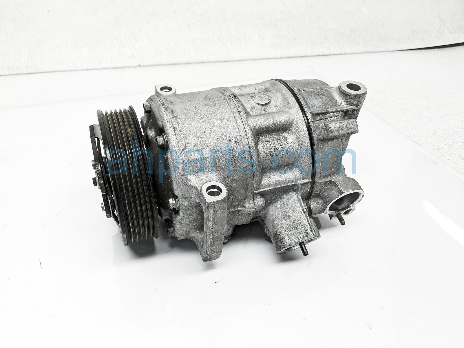 $90 Volkswagen AC PUMP / COMPRESSOR