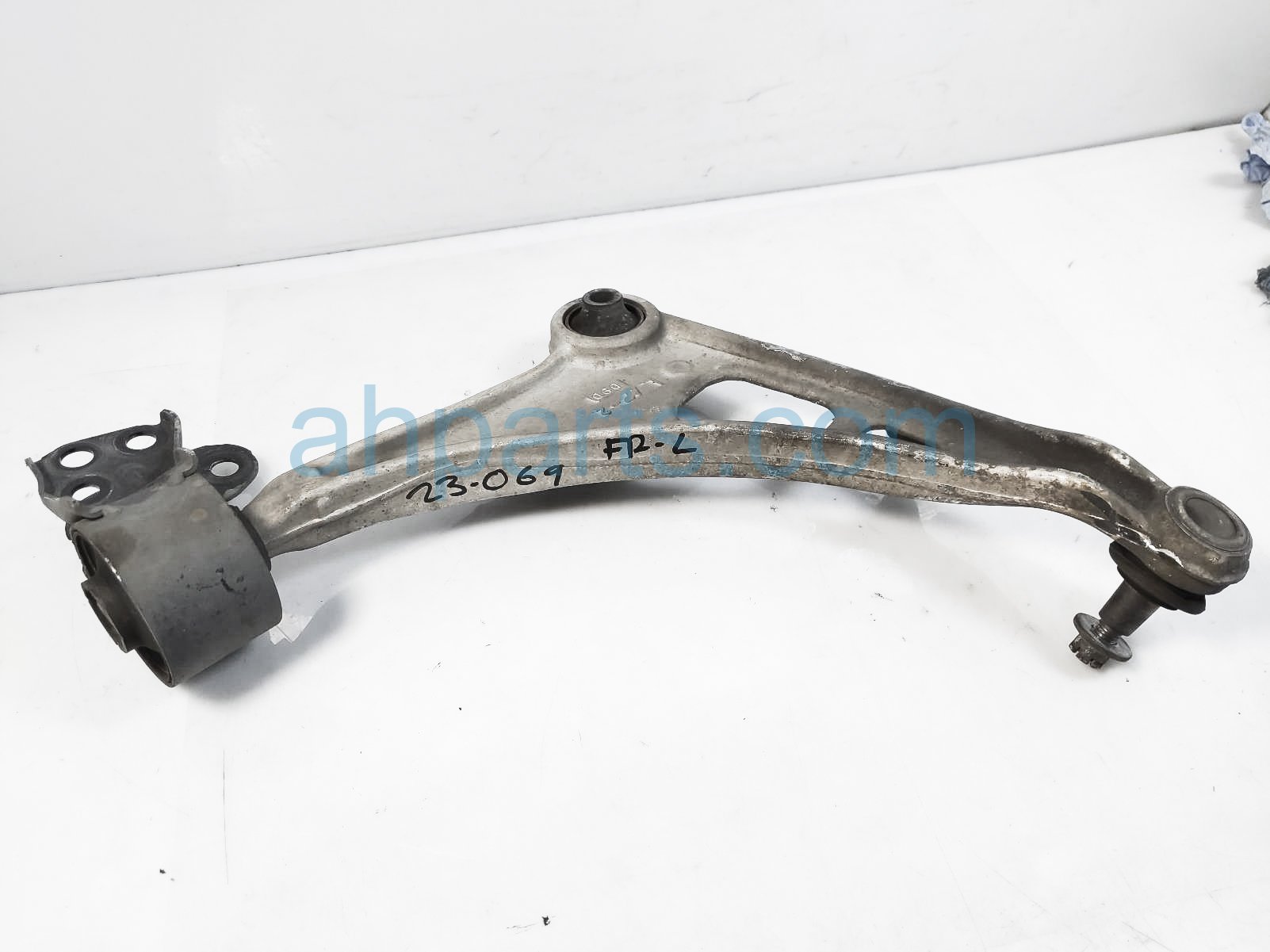 $95 Acura FR/LH LOWER CONTROL ARM