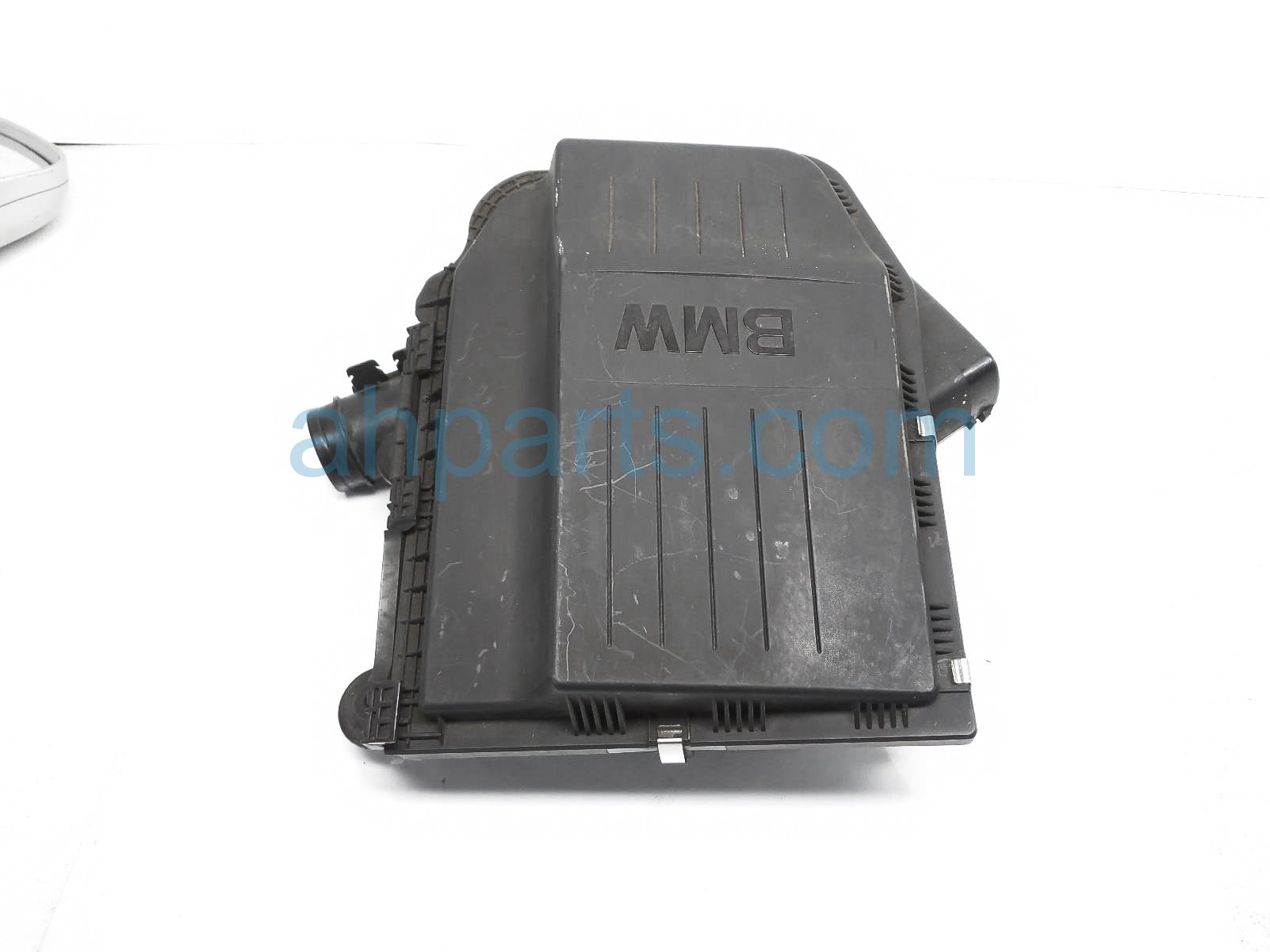 $35 BMW AIR INTAKE CLEANER BOX ASSY