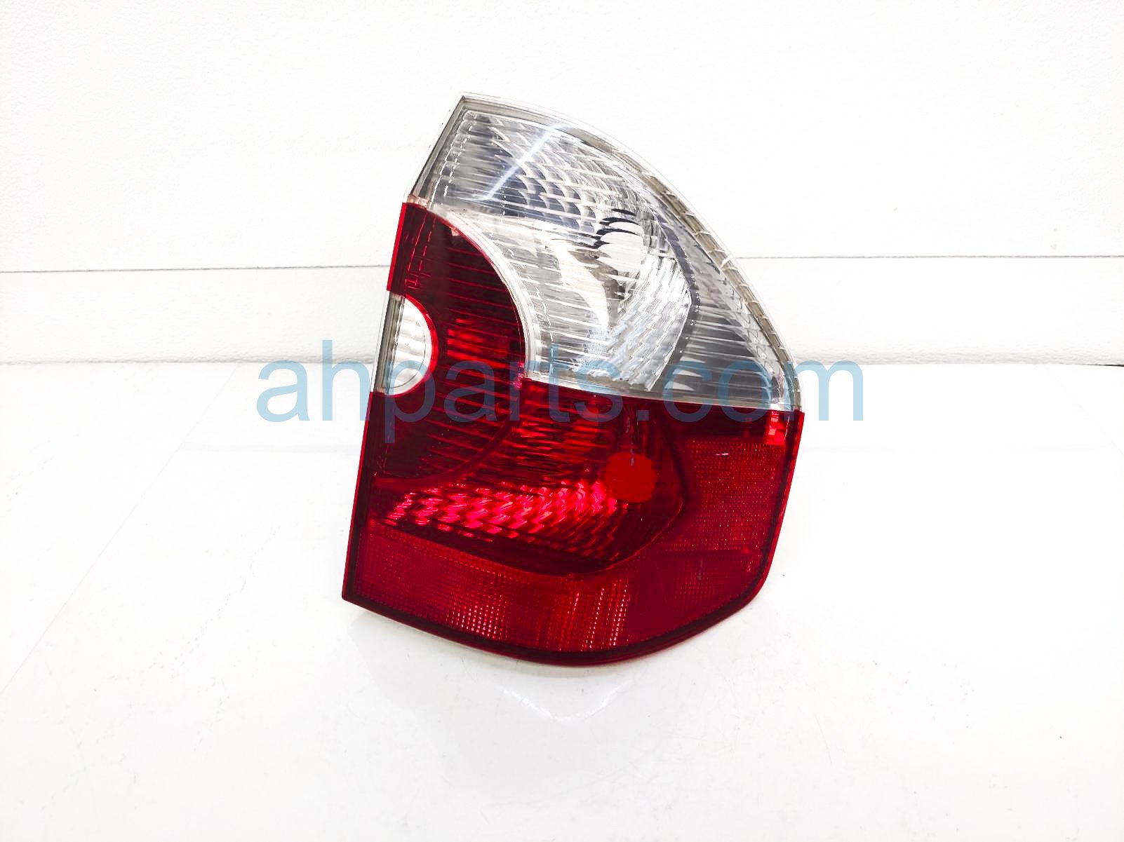 $60 BMW RH TAIL LAMP / LIGHT - NOTES