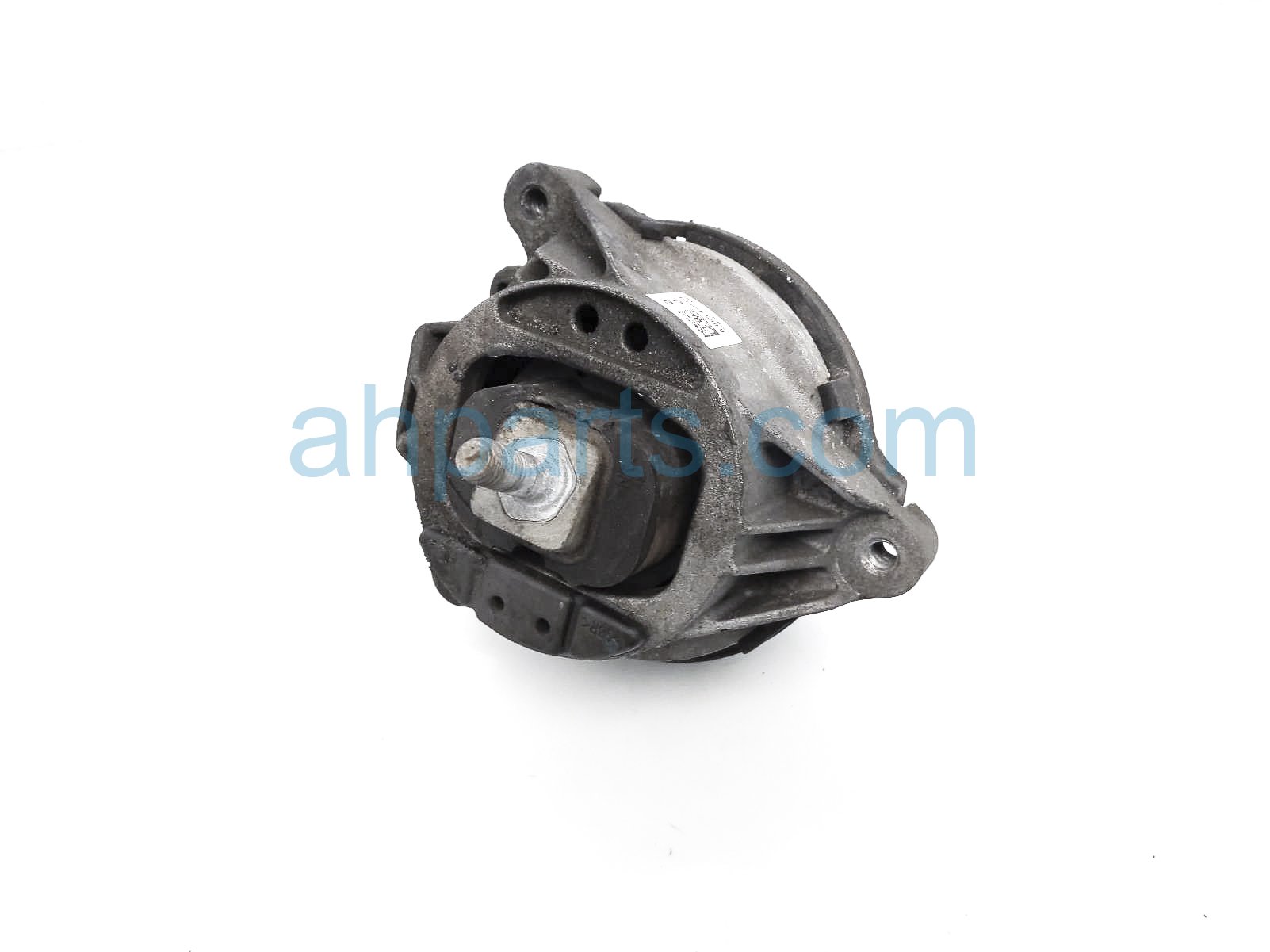 $45 BMW RH MOTOR MOUNT - 2.0L