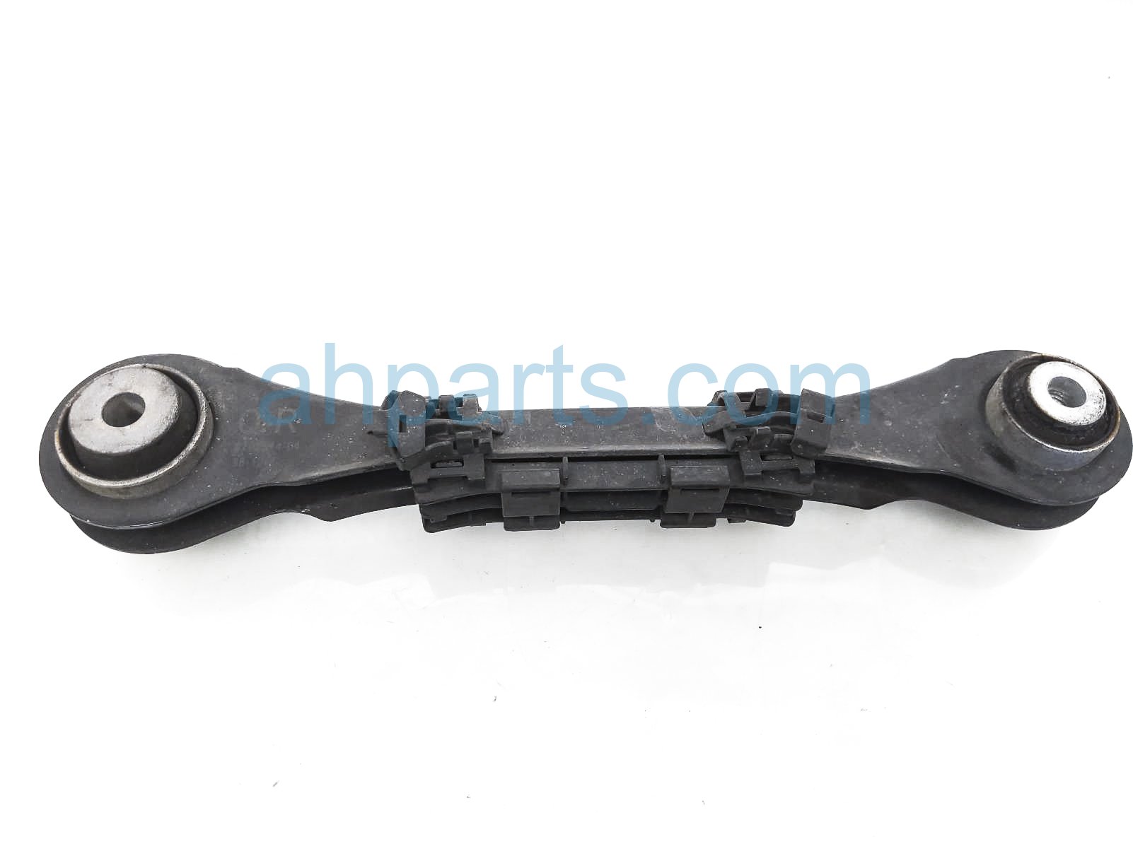 $40 BMW RR/RH FORWARD UPPER CONTROL ARM