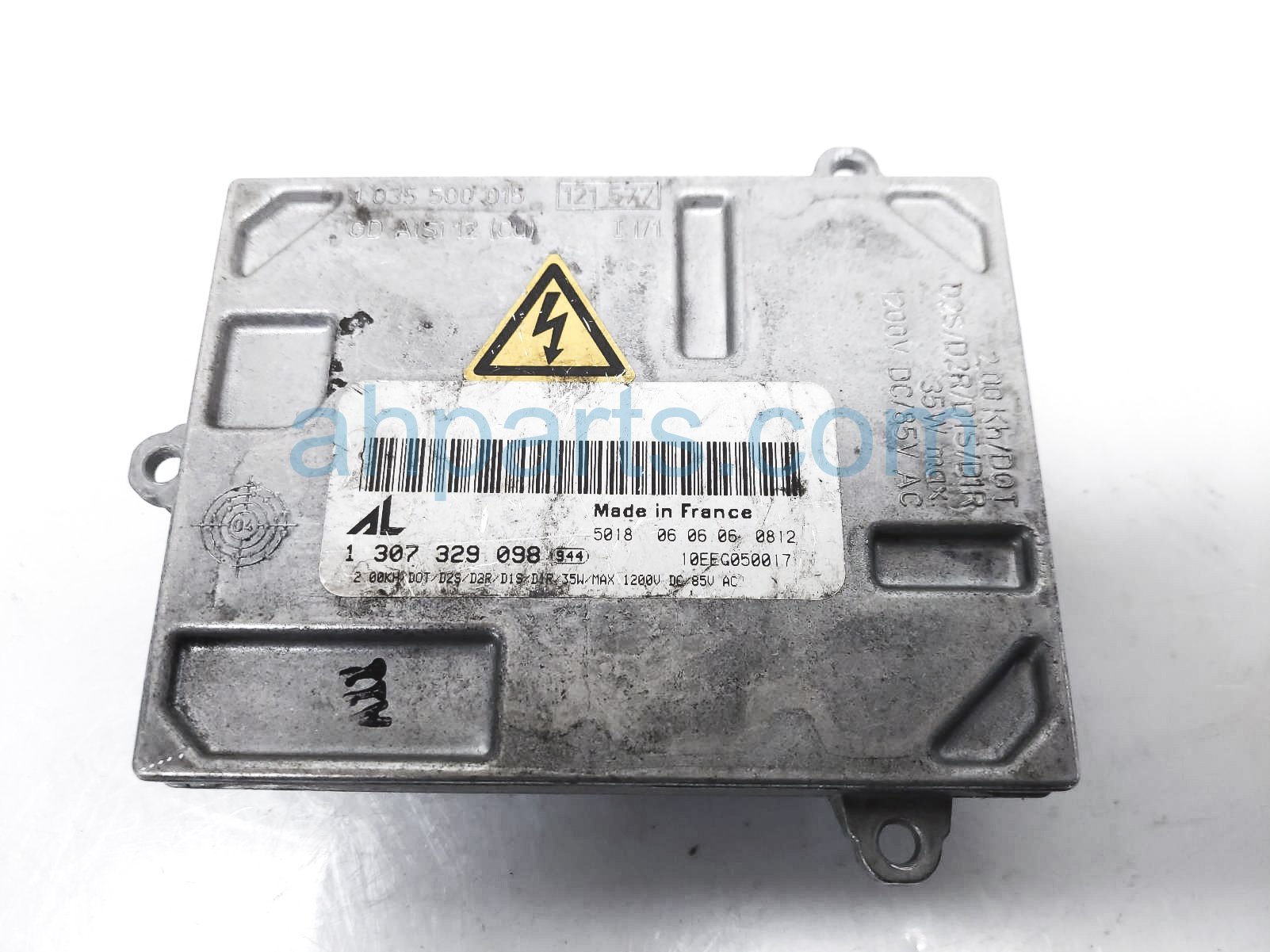 $48 Volvo LH HEADLAMP CONTROL MODULE UNIT