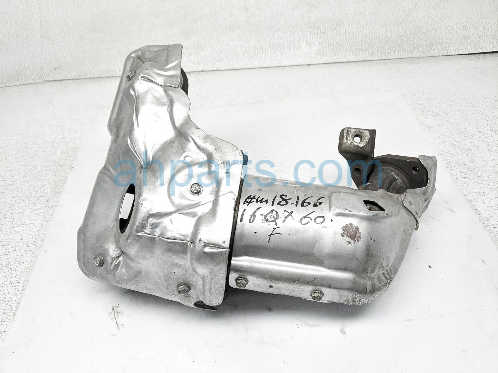 $189 Infiniti FRONT EXHAUST MANIFOLD