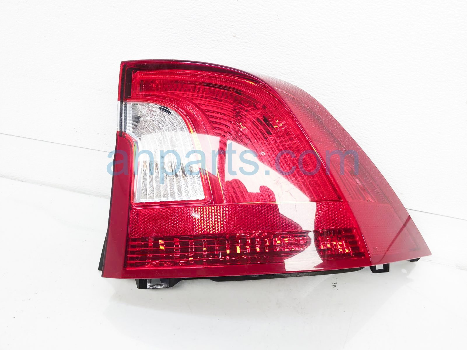 $70 Volvo RH TAIL LAMP / LIGHT (ON BODY)