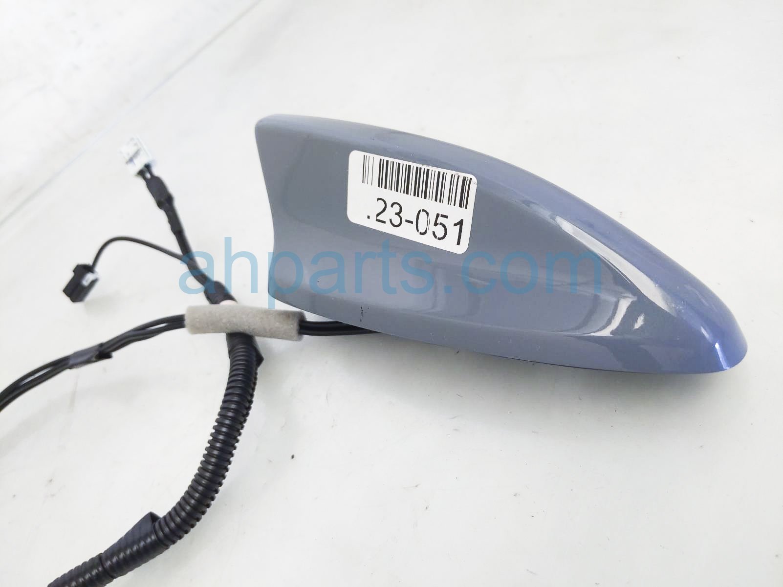 $25 Honda ROOF ANTENNA ASSY - GREY