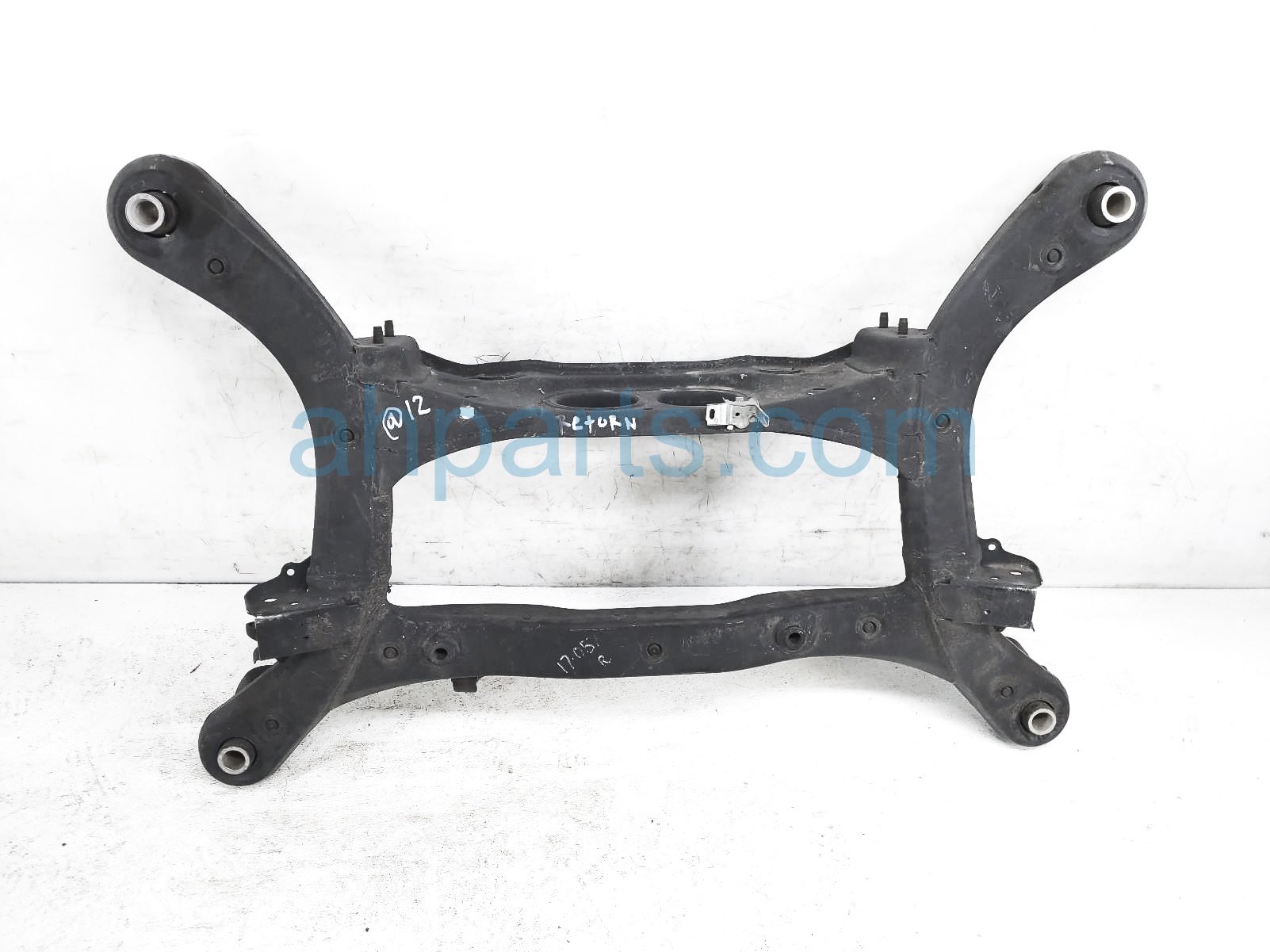 $115 Toyota REAR SUB FRAME / CRADLE