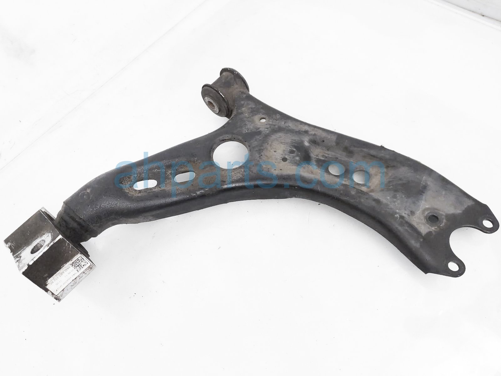 $45 Volkswagen FR/RH LOWER CONTROL ARM