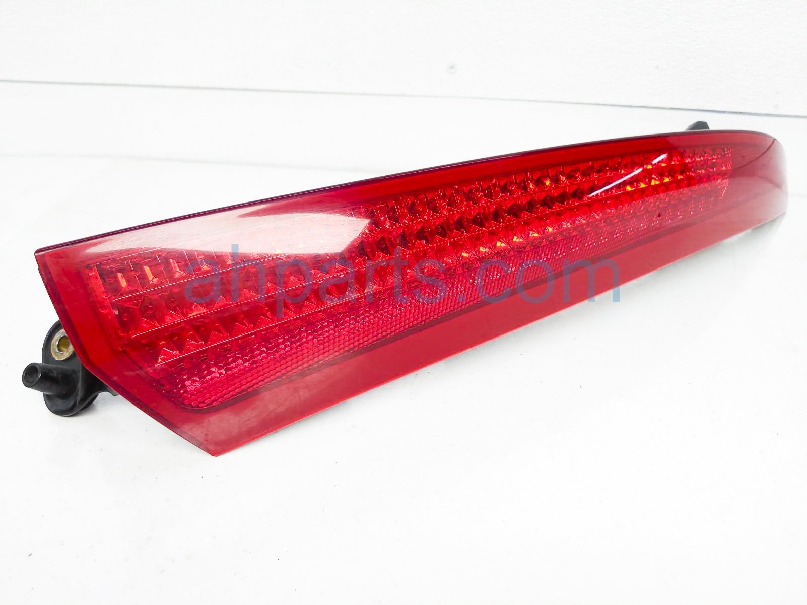 $35 Volvo RH UPPER TAIL LIGHT / LAMP