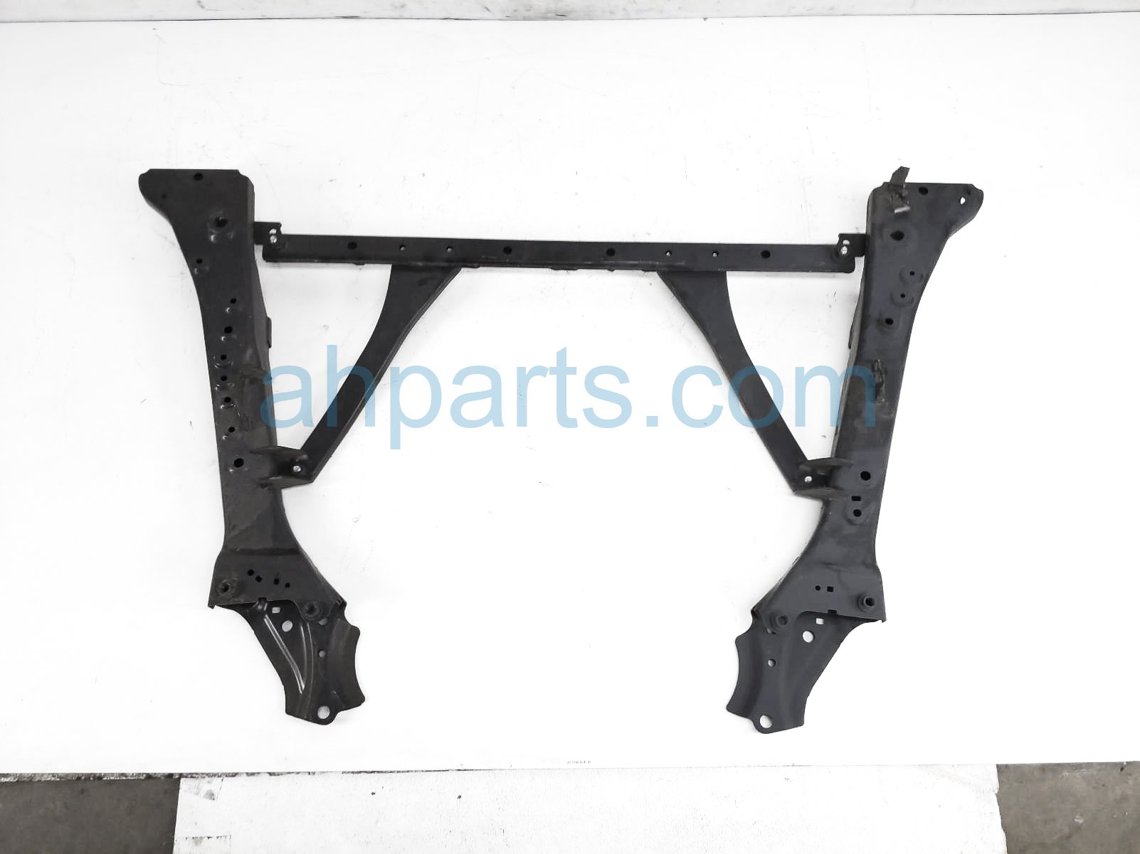 $275 Honda FRONT SUB FRAME / CRADLE - NOTES