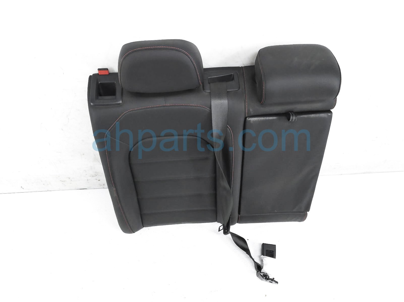 $100 Volkswagen RR/RH TOP SEAT CUSHION - BLACK SE