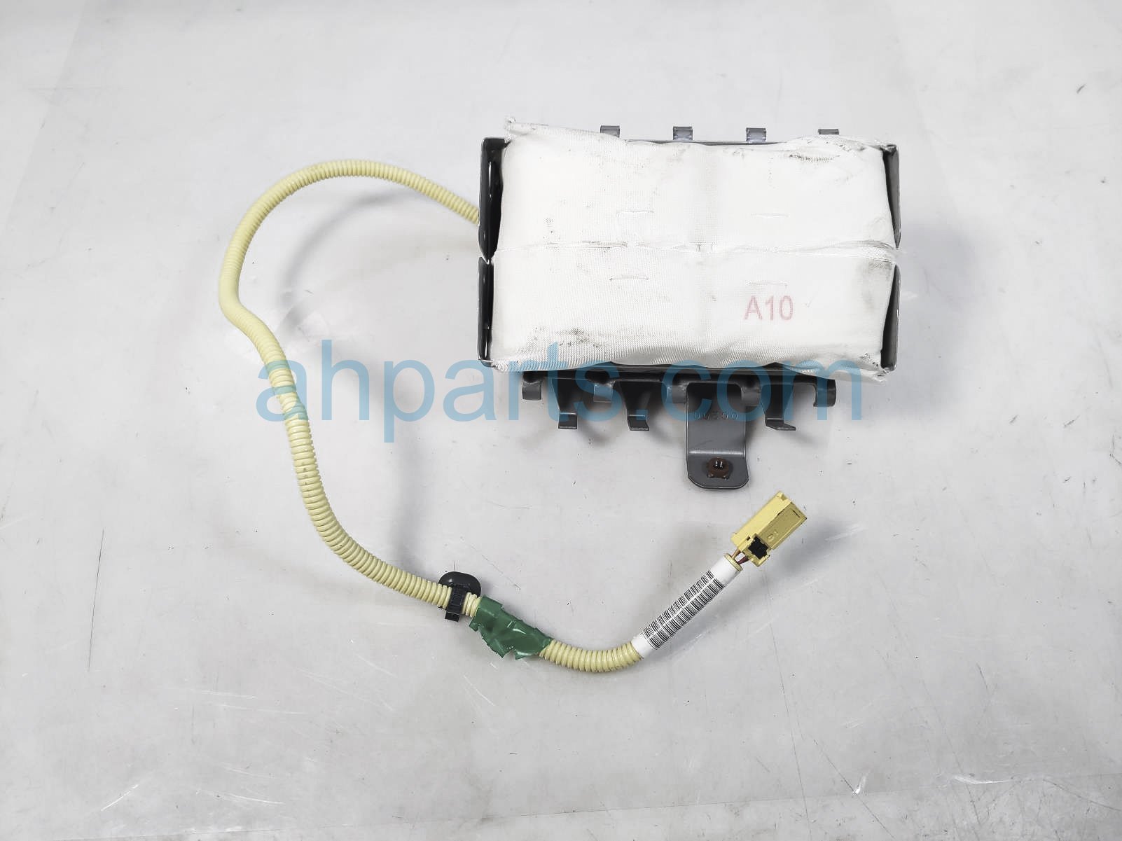 $90 Subaru PASSENGER DASHBOARD AIRBAG