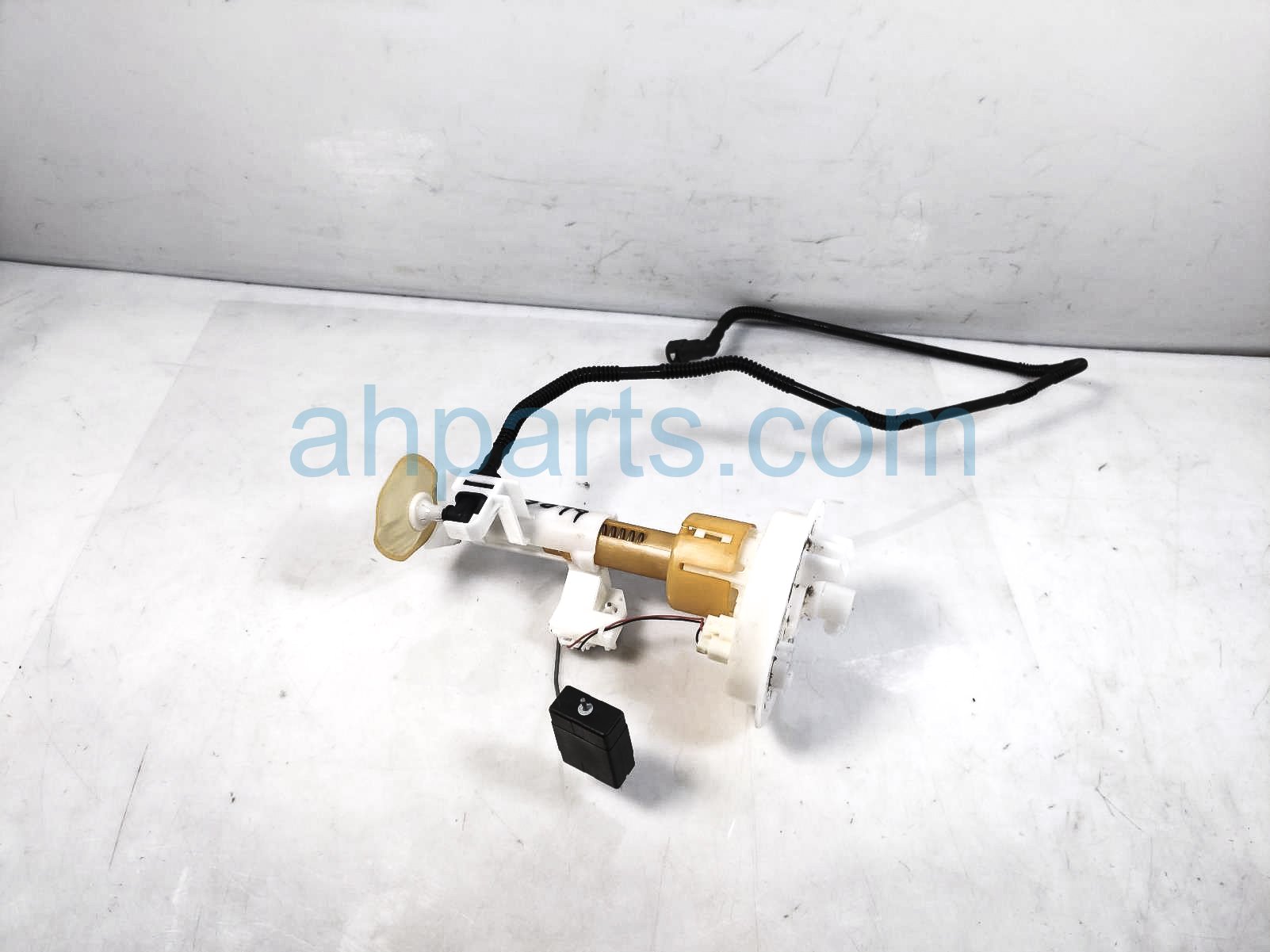 $50 Subaru GAS / FUEL SENDING UNIT