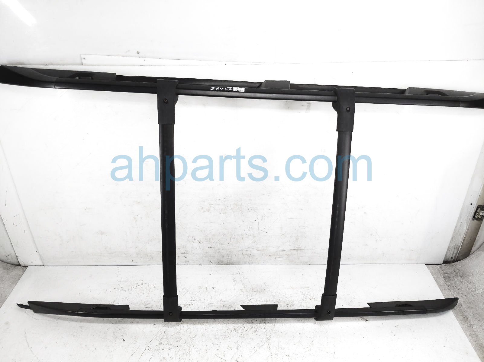 $375 Subaru LH & RH ROOF RAILS - BLACK