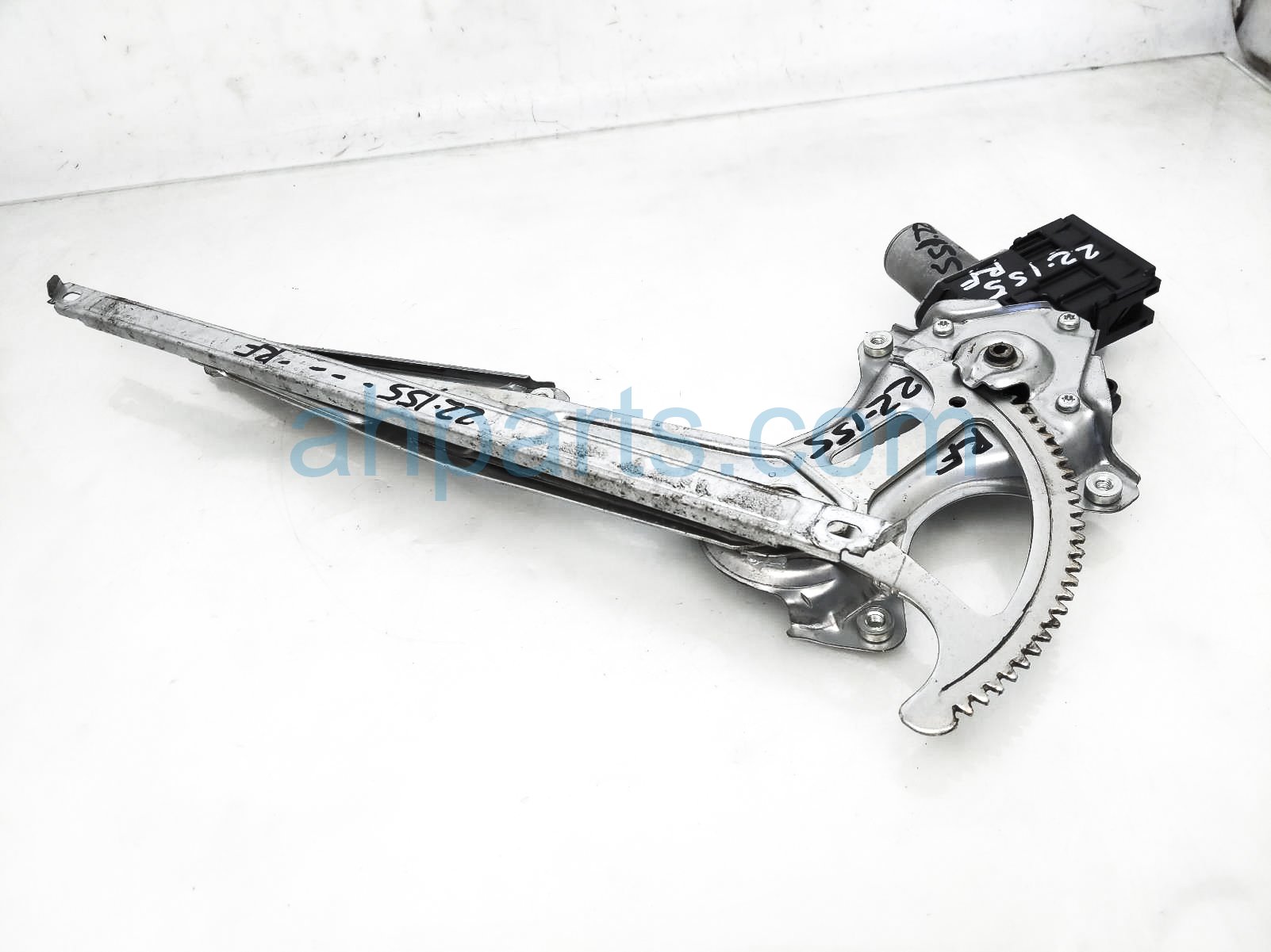 $50 Toyota FR/RH WINDOW REGULATOR & MOTOR