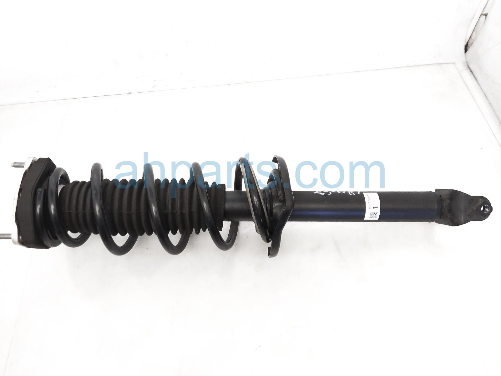 $200 Infiniti RR/LH STRUT + SPRING ABSORBER