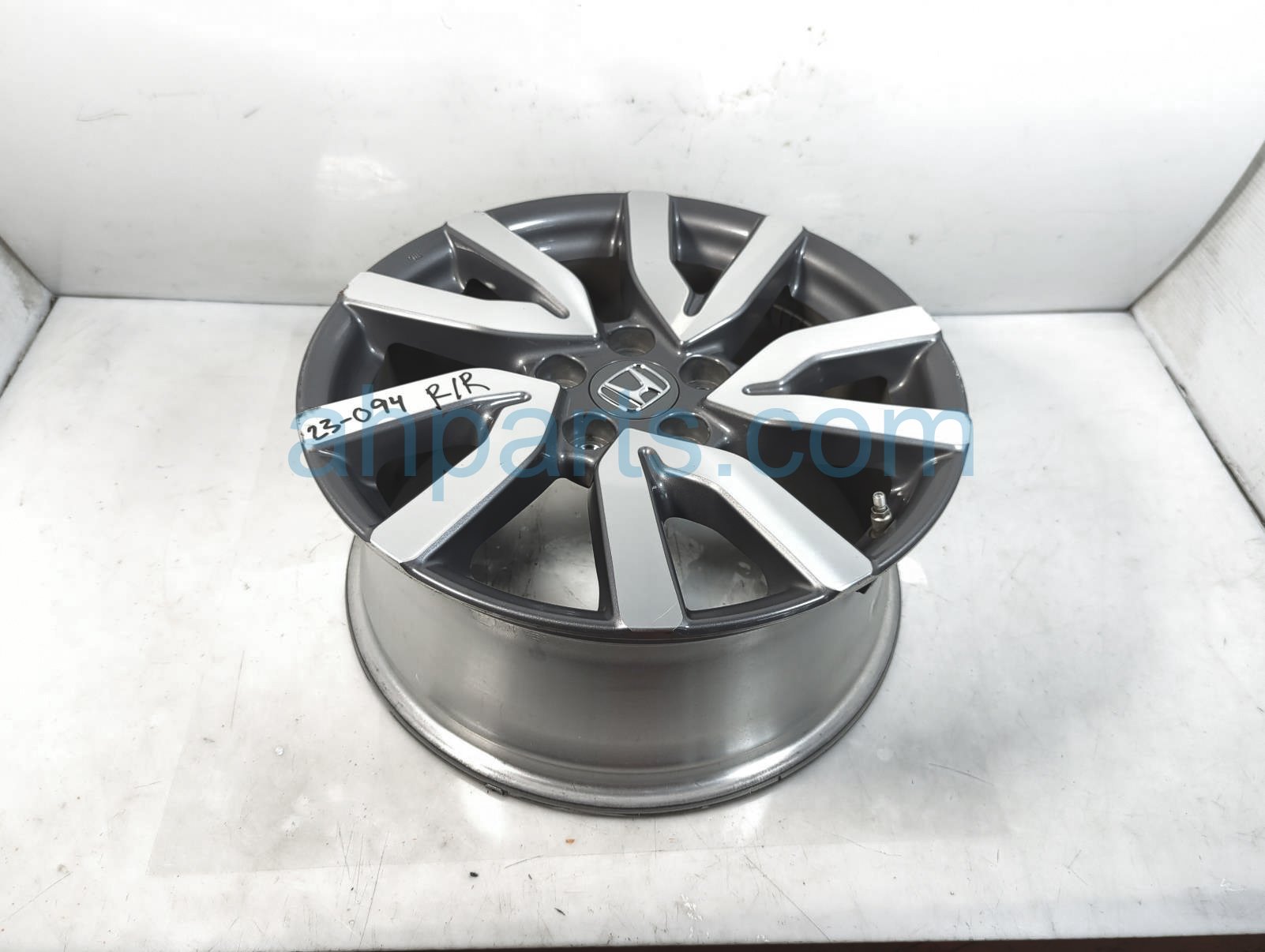 $175 Honda RR/RH WHEEL / RIM - NOTES