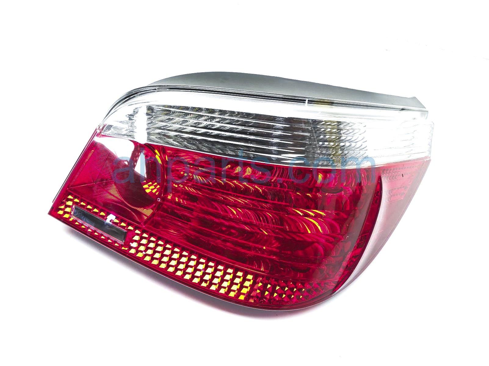 $50 BMW RH TAIL LAMP / LIGHT(ON BODY)-NOTES