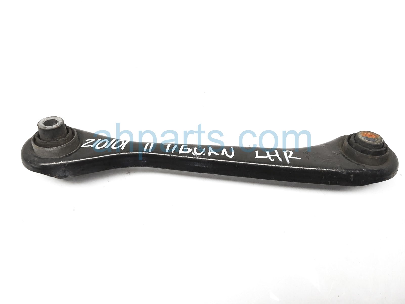 $20 Volkswagen RR/LH TIE ROD CONTROL ARM