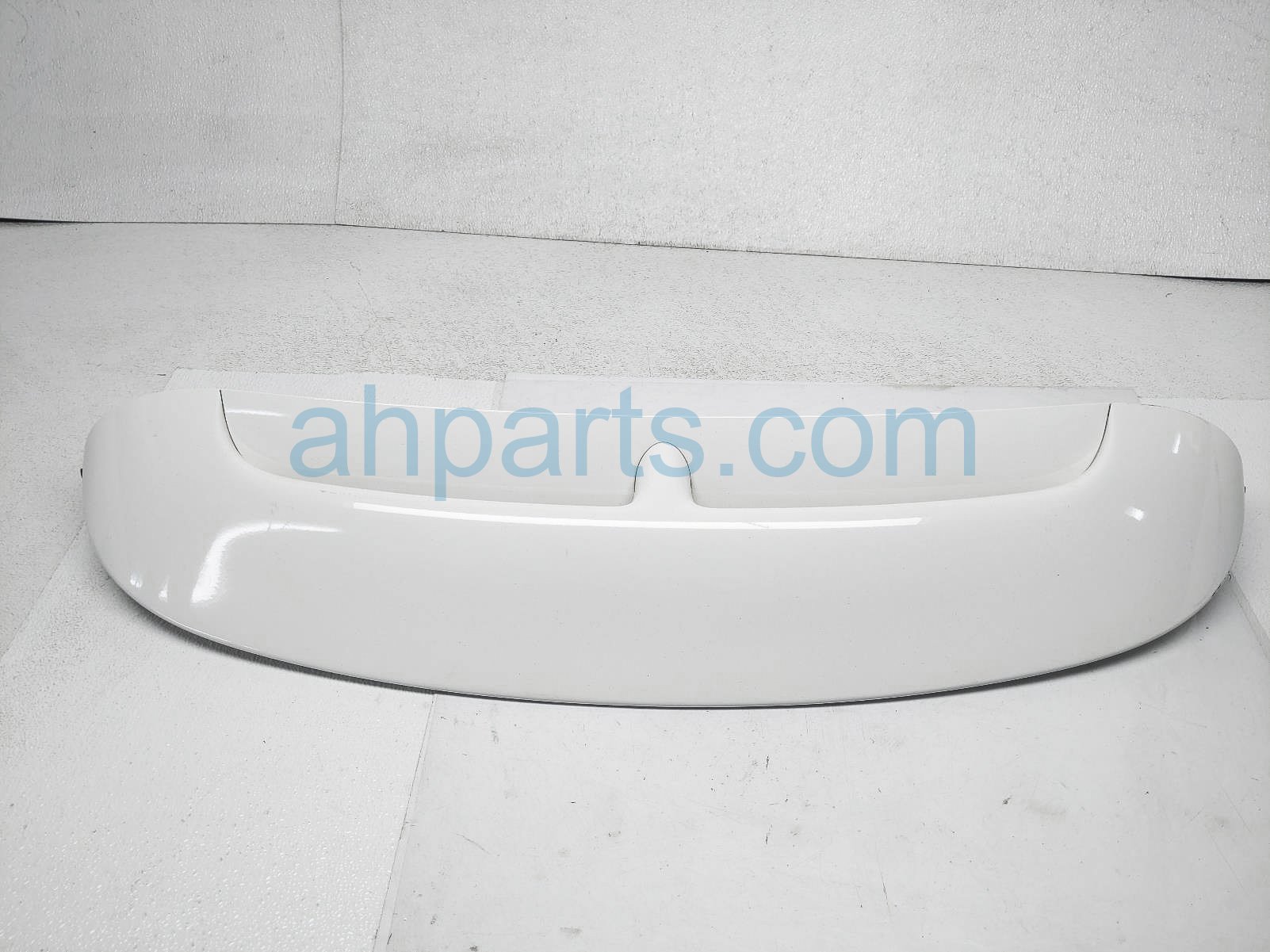 $100 BMW REAR SPOILER ASSY - WHITE