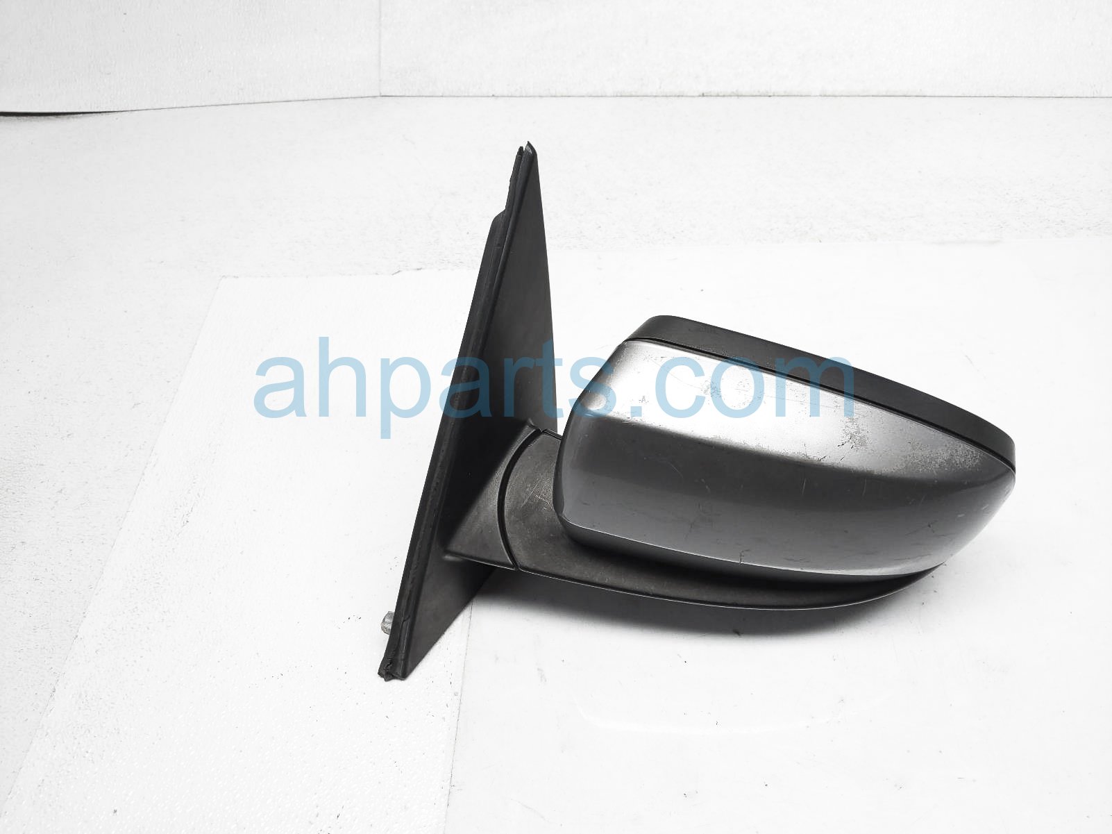 $90 BMW LH SIDE VIEW MIRROR - GREY - NIQ