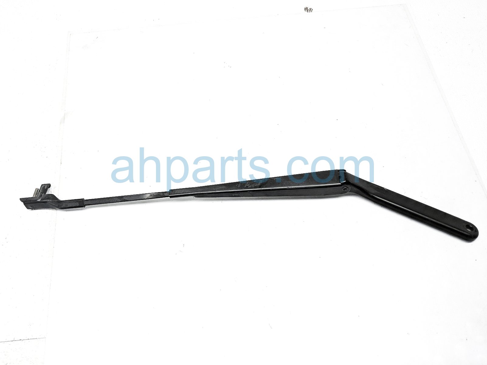 $25 BMW LH WINDSHIELD WIPER ARM