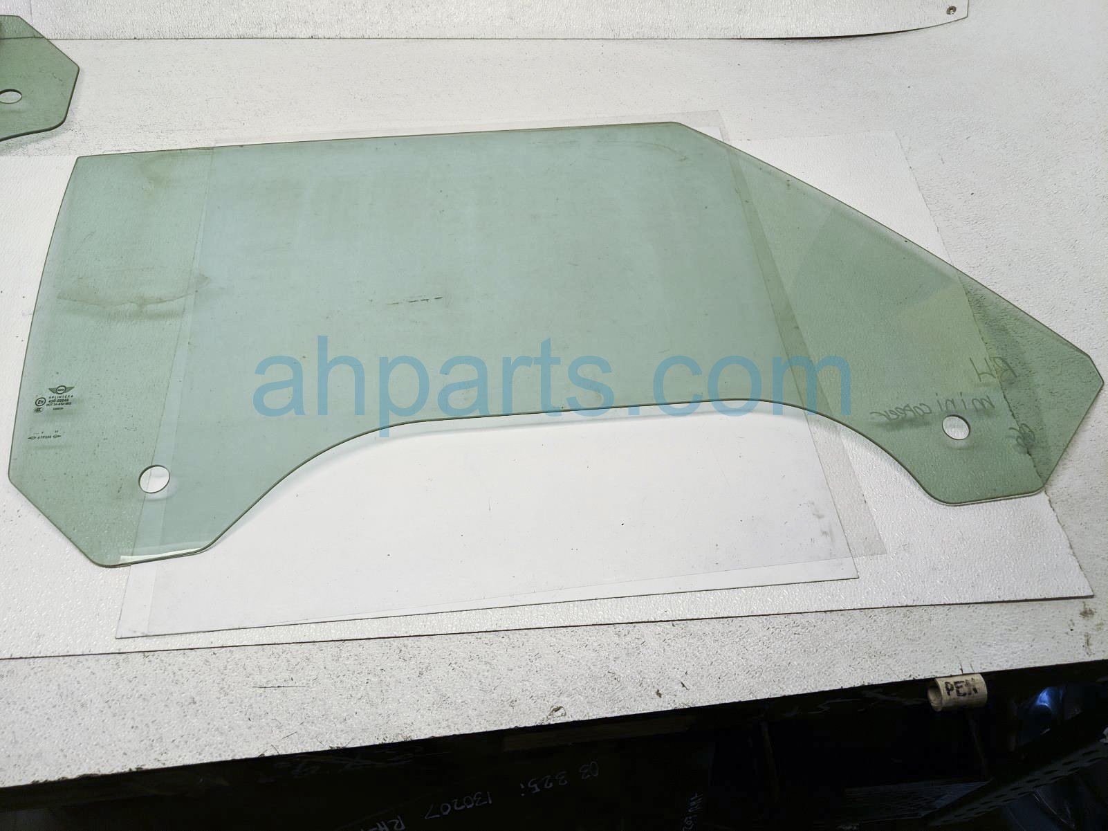 $59 BMW FR/RH DOOR GLASS WINDOW