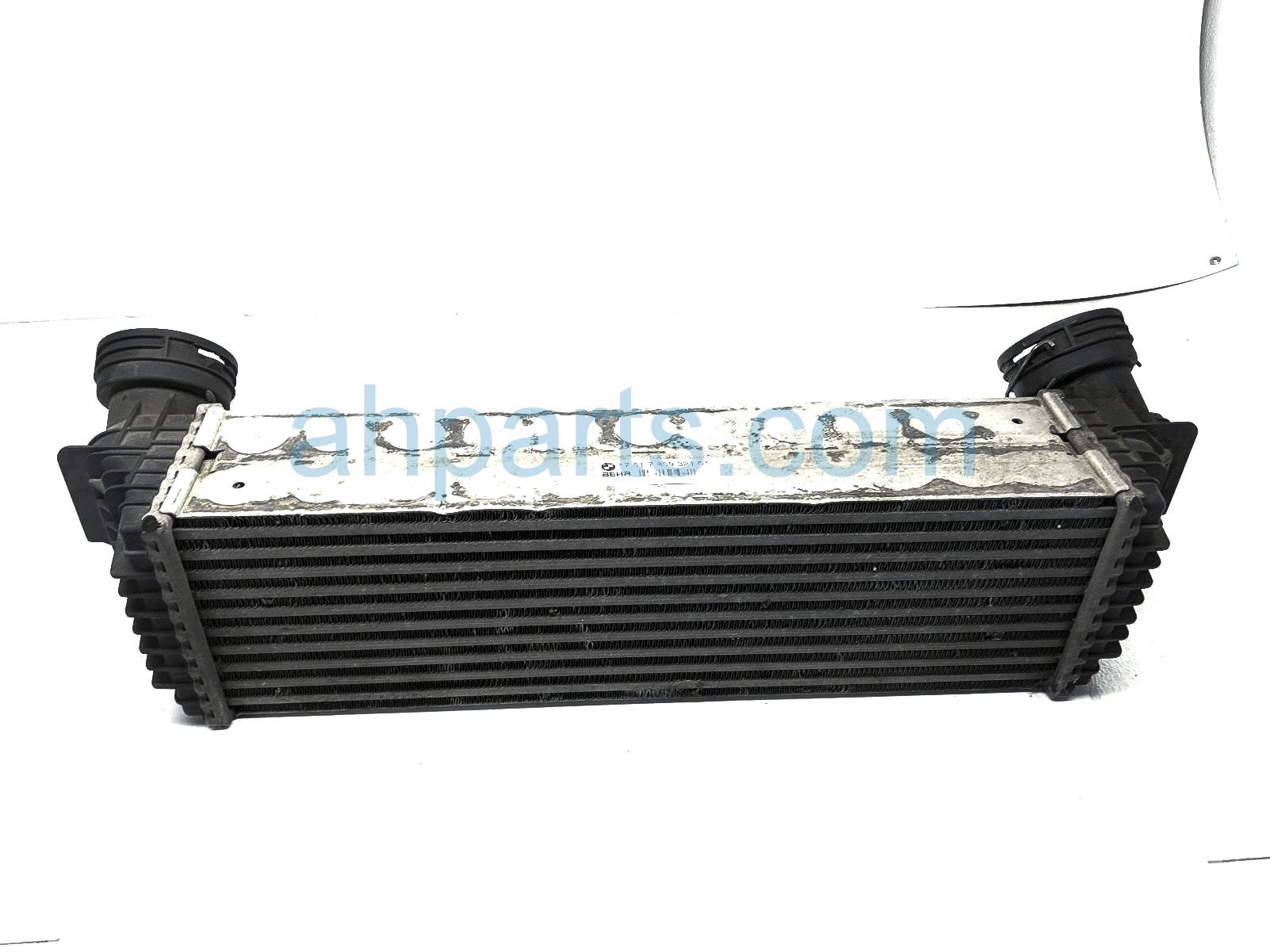 $85 BMW INTERCOOLER - 3.0L