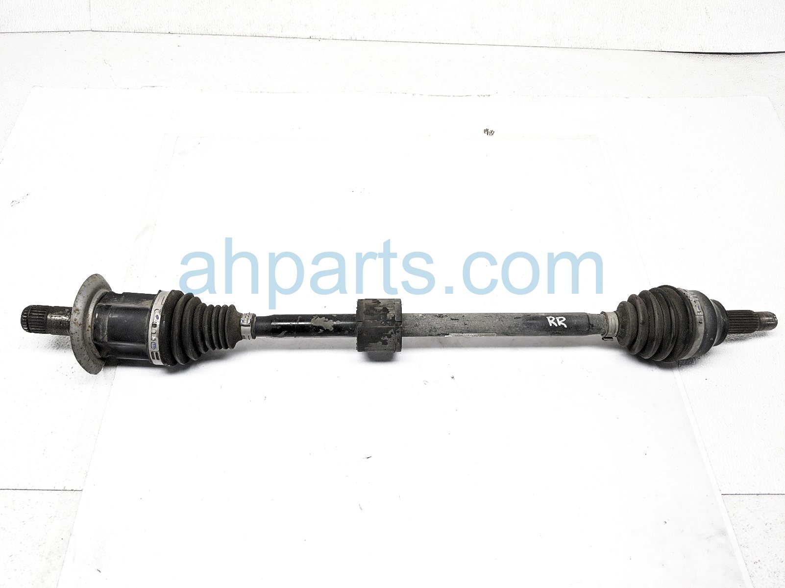 $85 BMW RR/RH AXLE DRIVE SHAFT