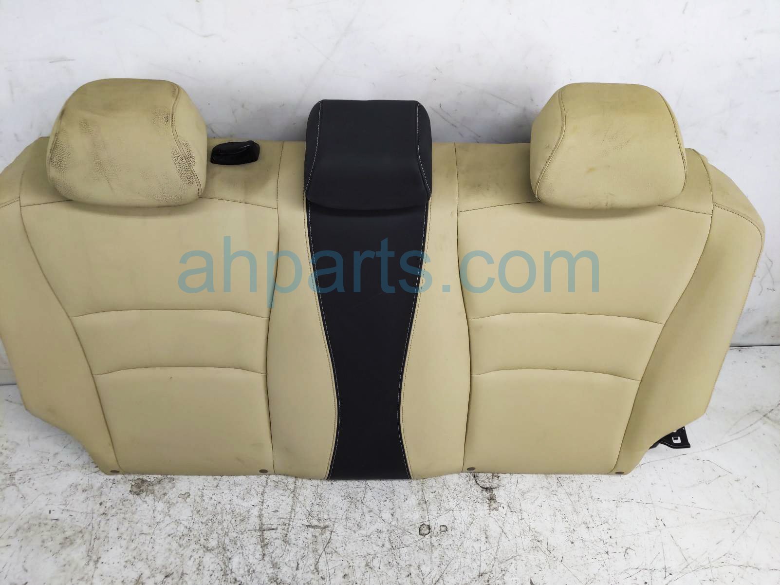 $125 Honda REAR UPPER SEAT CUSHION - IVORY 2DR*