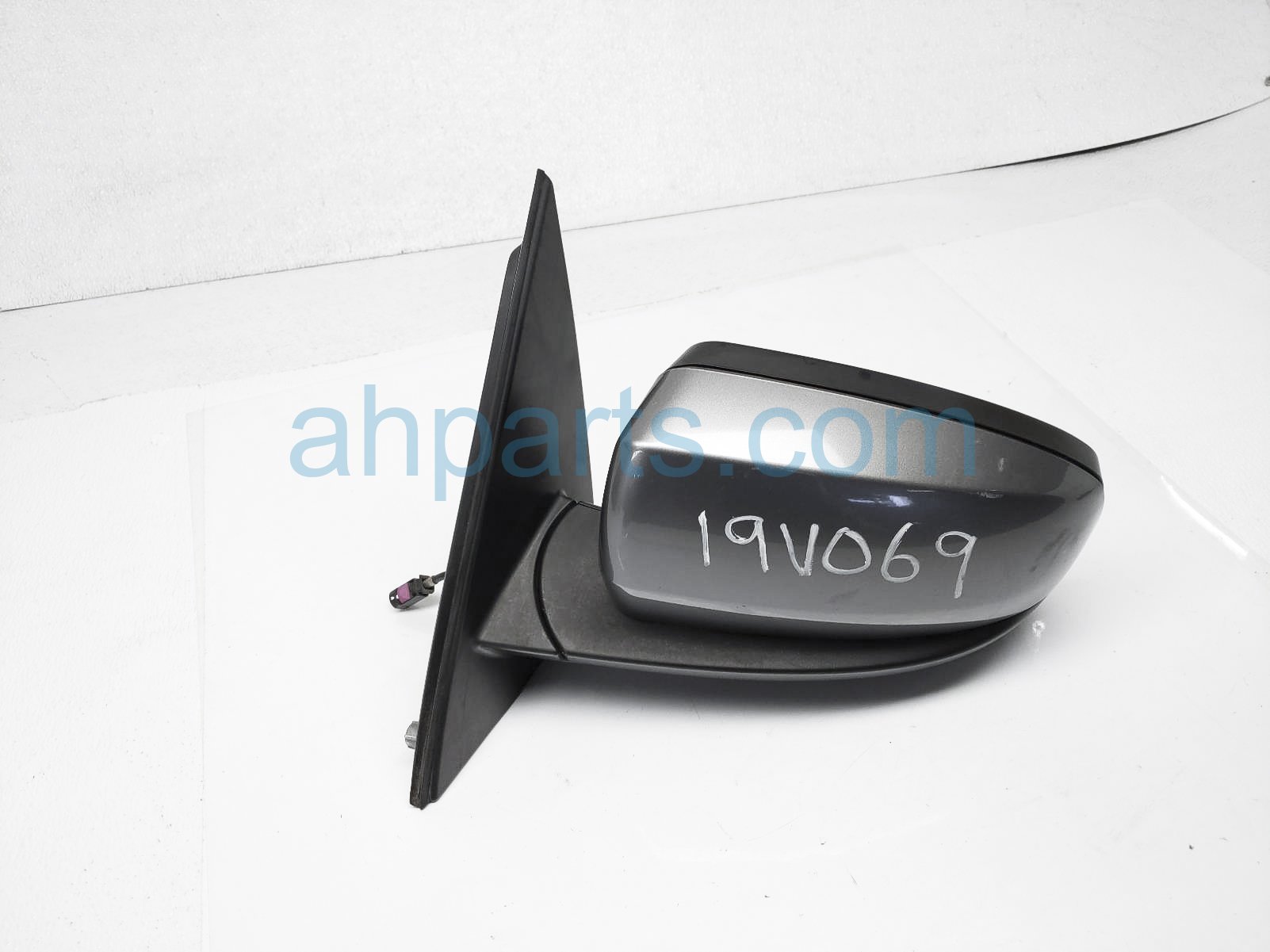 $90 BMW LH SIDE VIEW MIRROR - GRAY