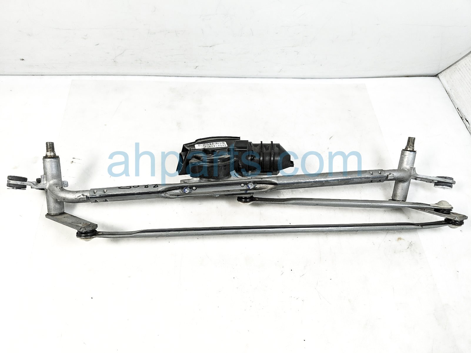 $50 Honda WINDSHIELD WIPER MOTOR ASSY