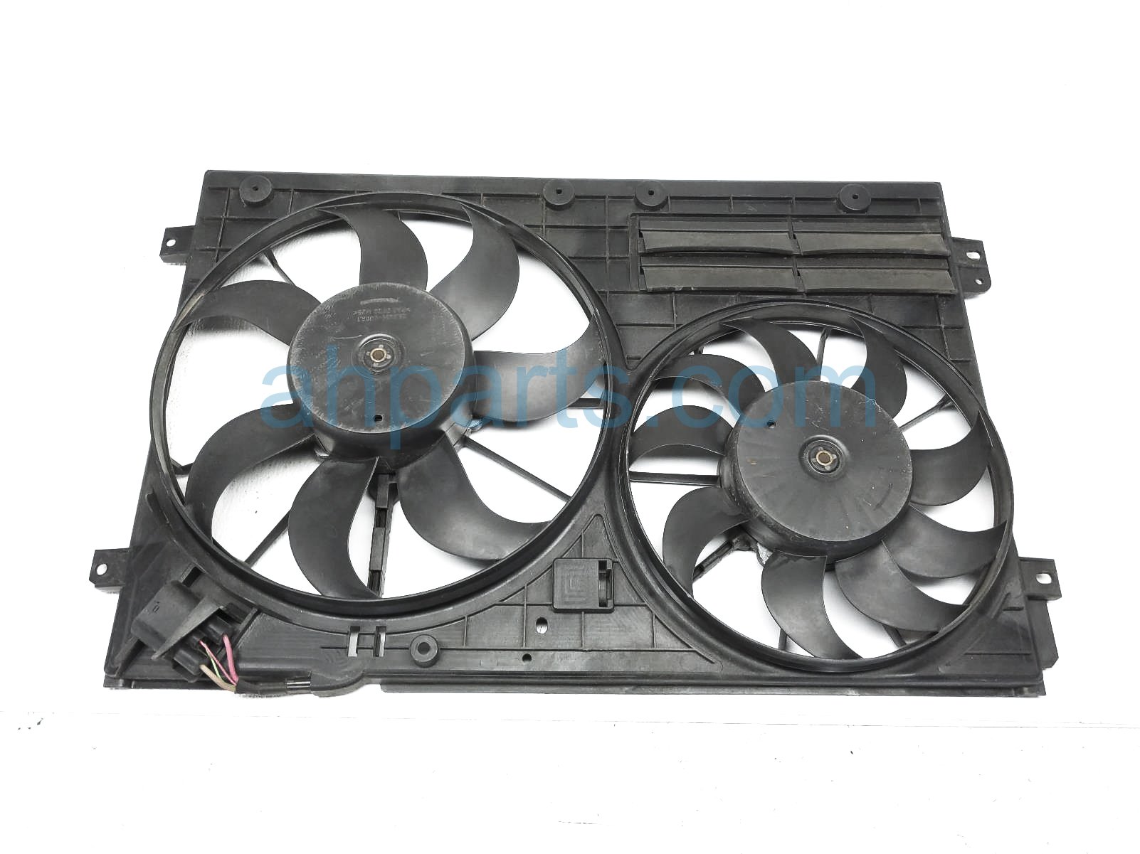 $100 Volkswagen RADIATOR FAN ASSEMBLY