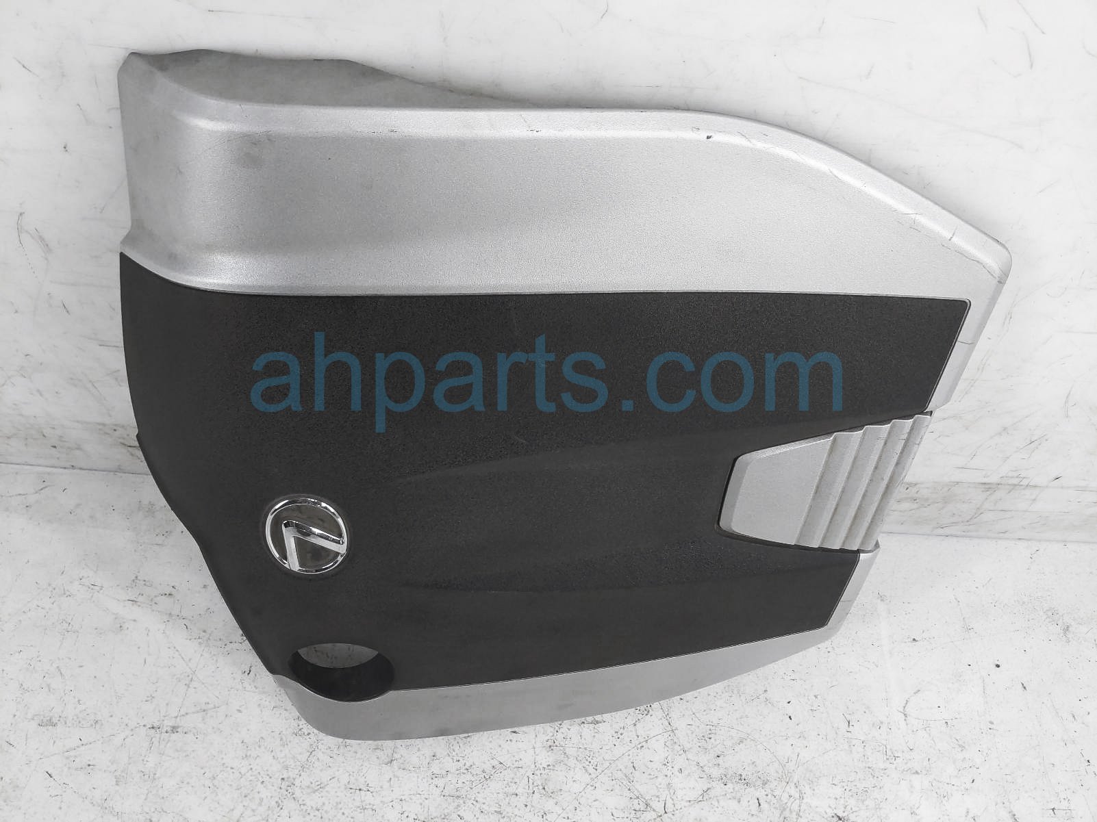 $50 Lexus ENGINE COVER - BLACK/SILVER