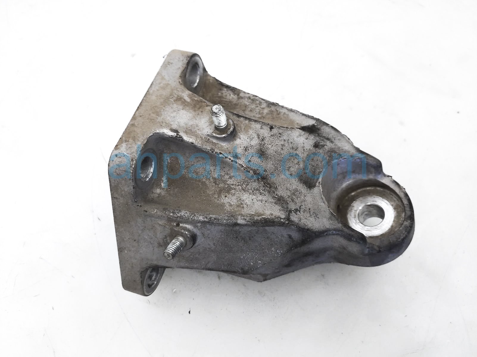 $50 Lexus LH ENGINE MOUNT BRACKET - 3.5L