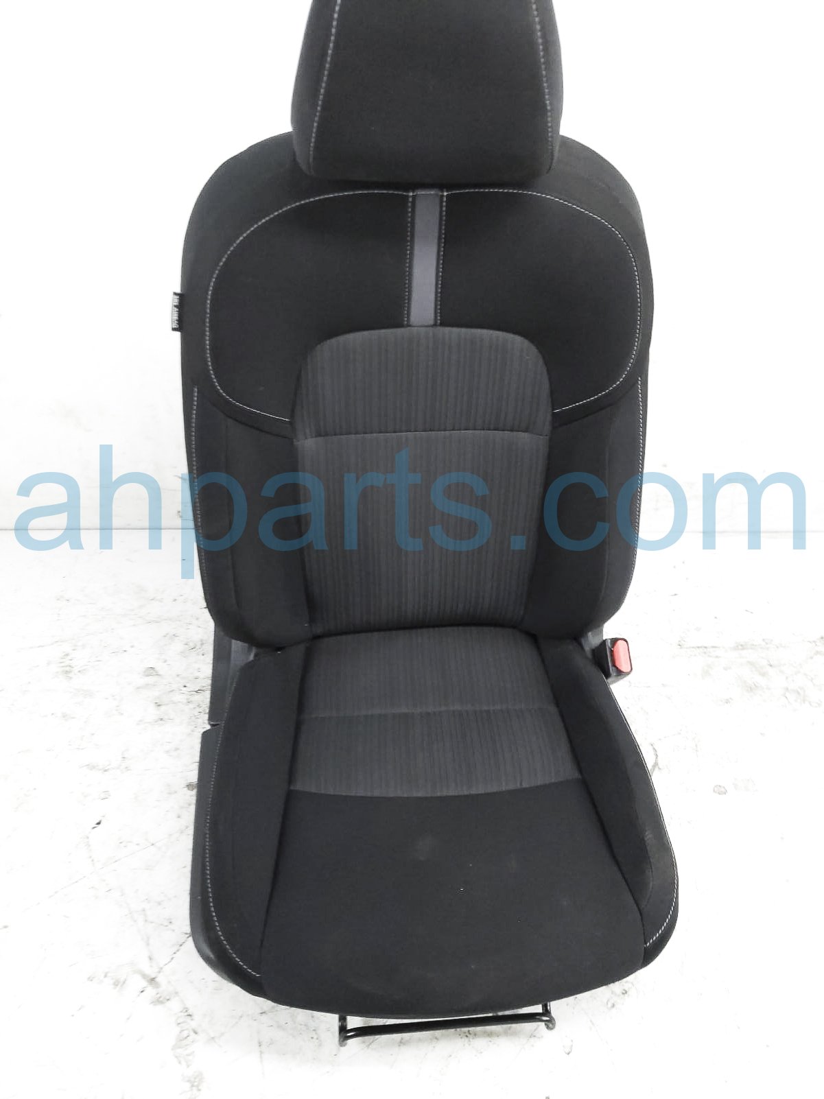 $149 Nissan FR/RH SEAT - BLACK - W/ AIRBAG