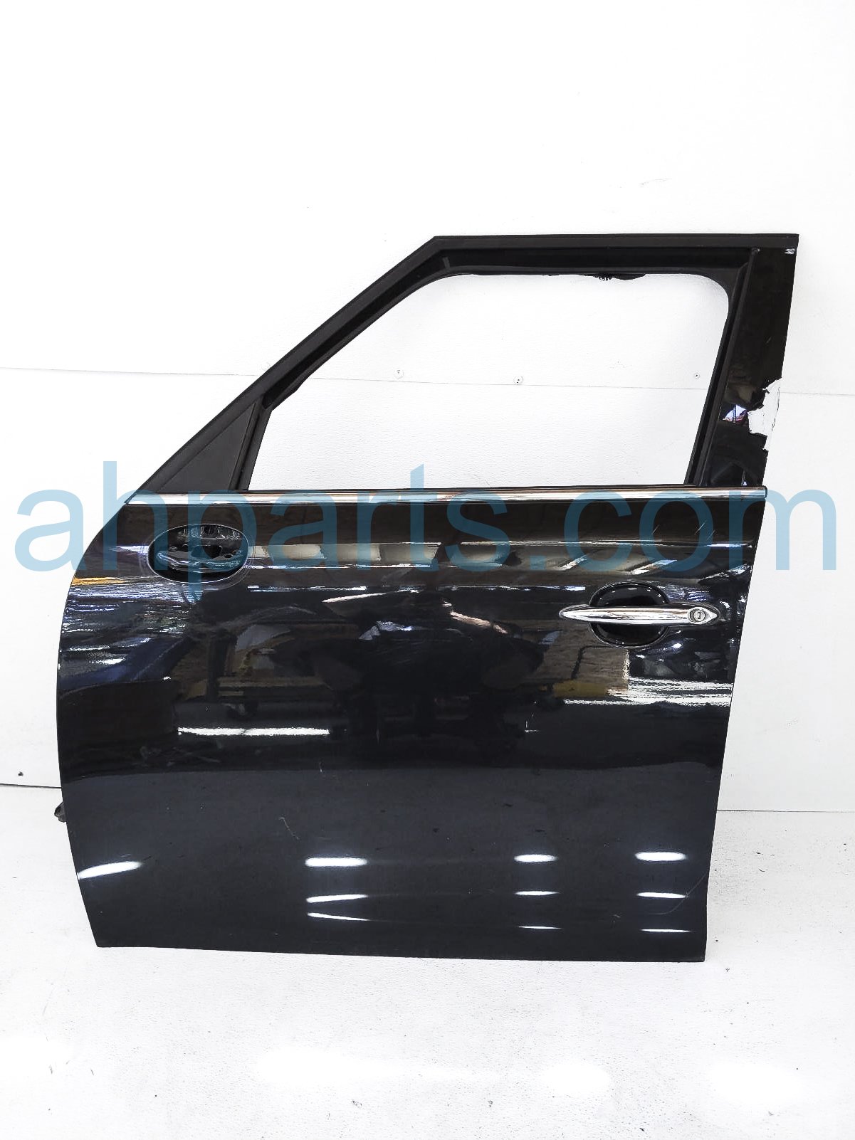 $199 BMW FR/LH DOOR - BLACK - NO MIRROR/PANEL