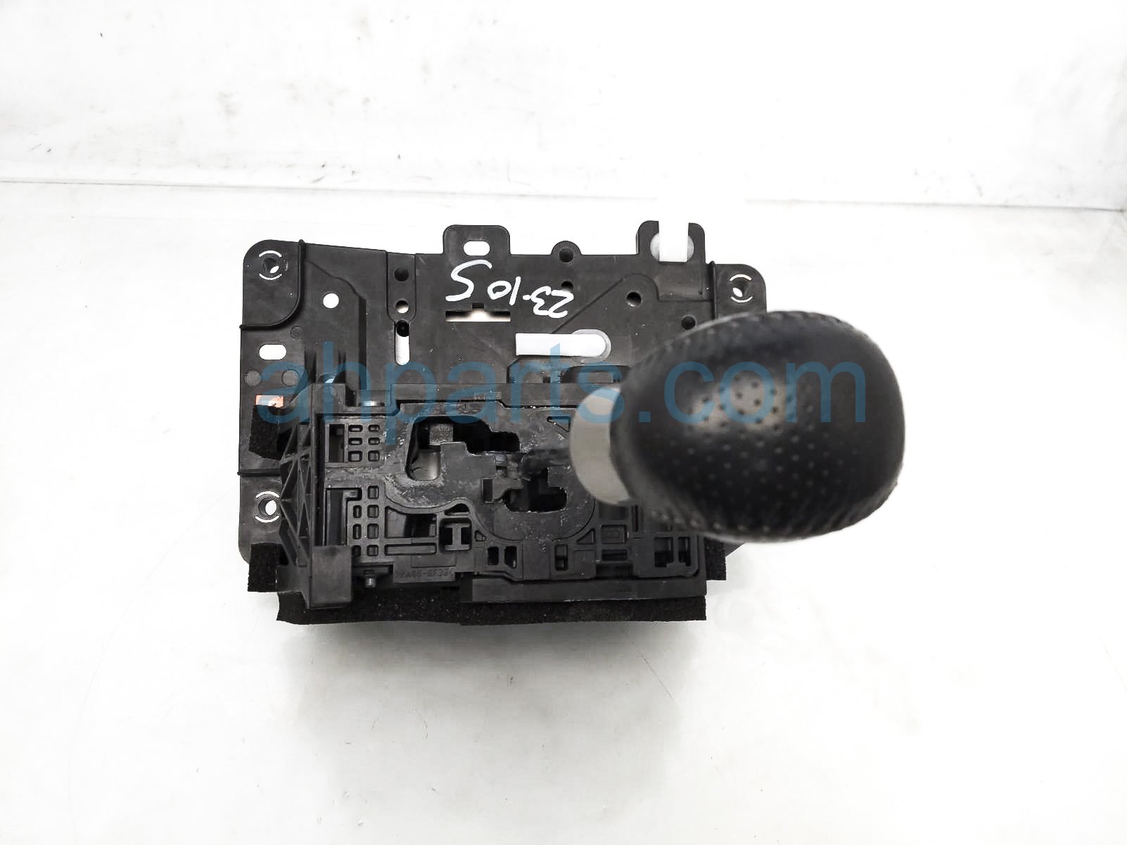 $75 Lexus A/T SHIFTER SELECT LEVER ASSY