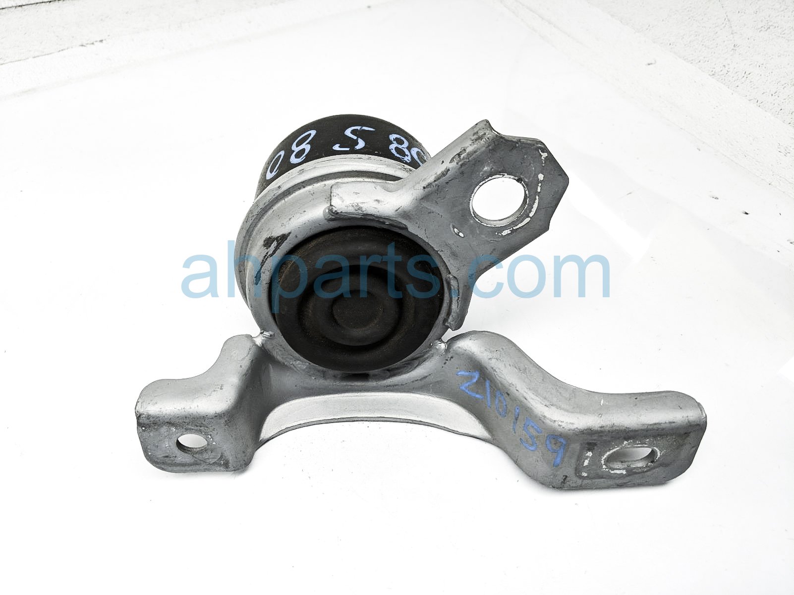 $49 Volvo FR/RH ENGINE MOUNT - 3.0L