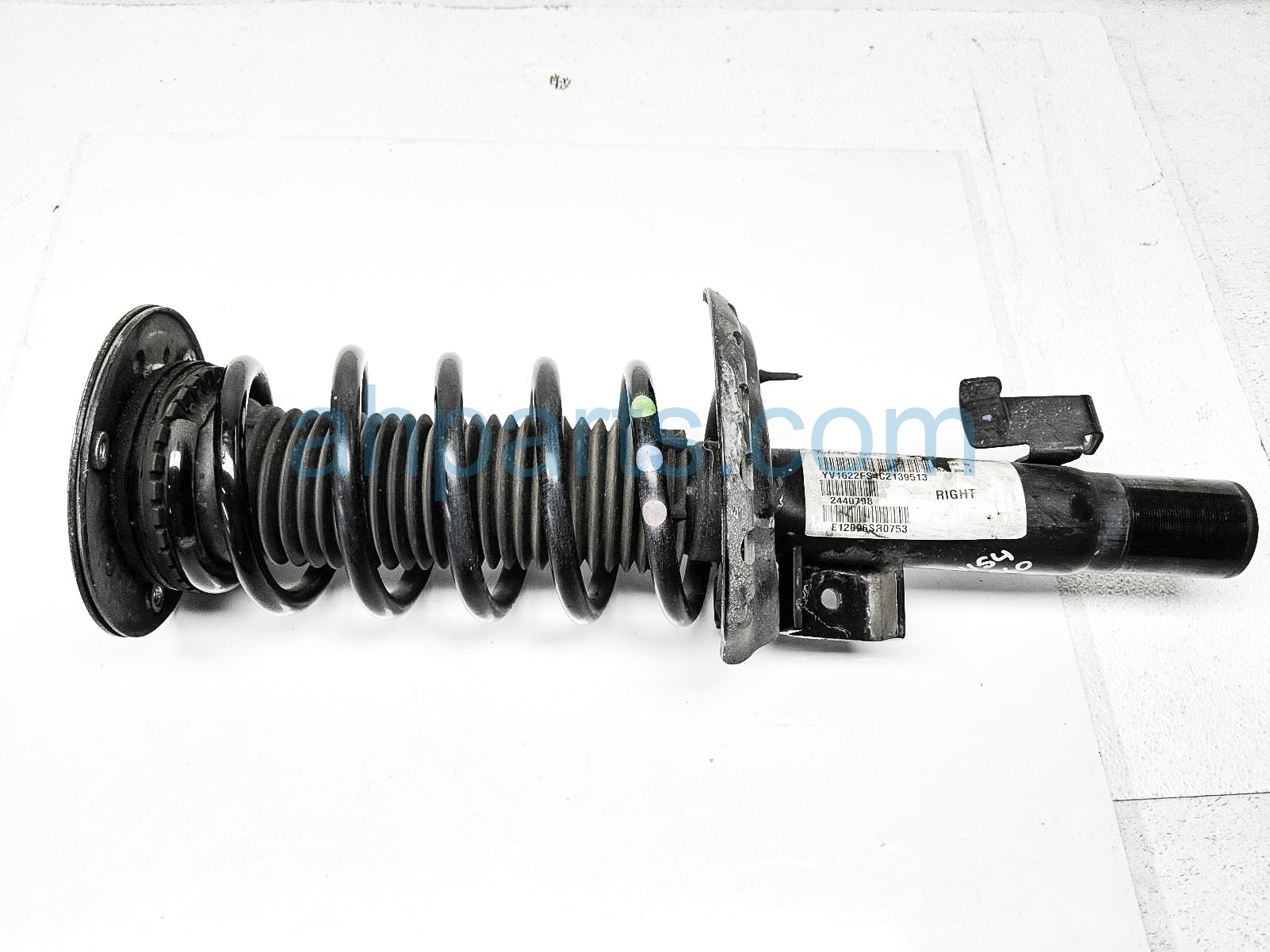 $65 Volvo FR/RH STRUT + SPRING