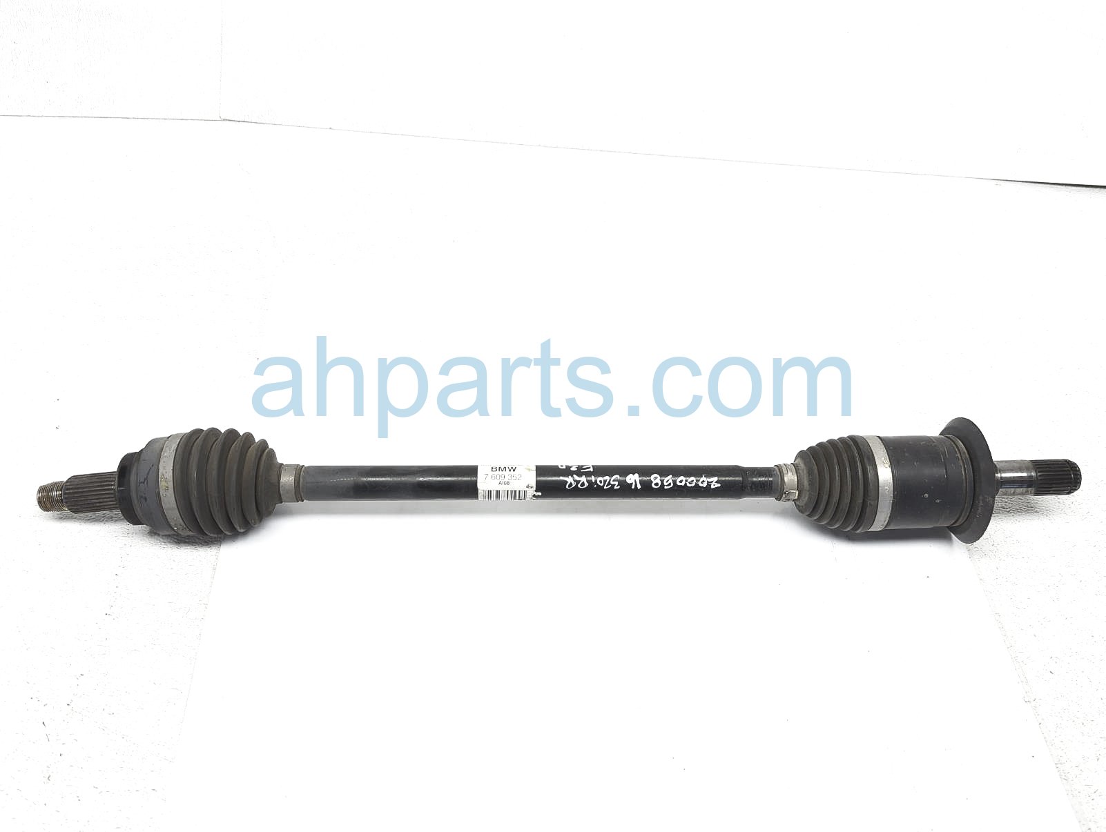 $99 BMW RR/RH AXLE DRIVE SHAFT- RWD A.T