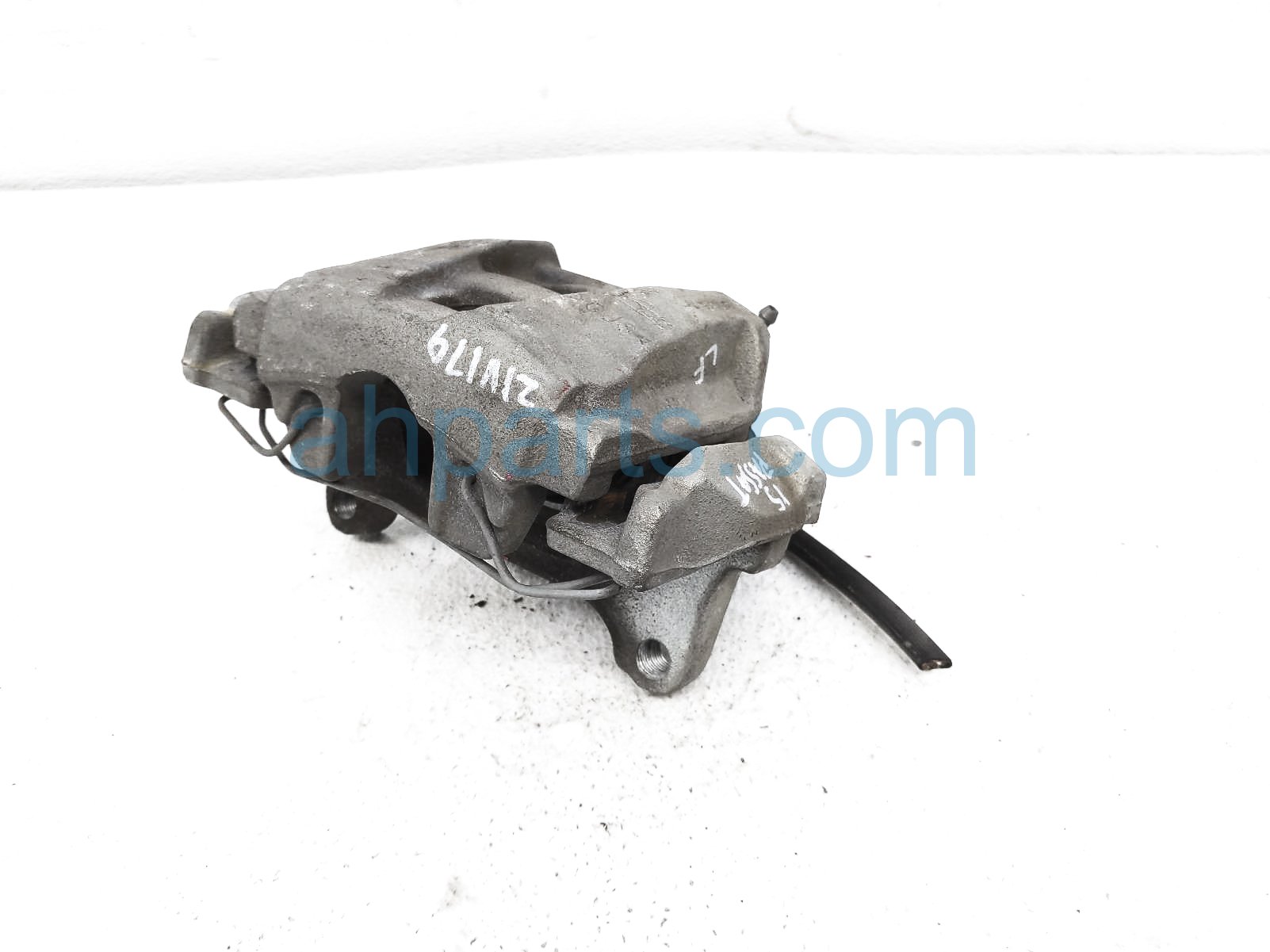 $49 Volkswagen FR/LH BRAKE CALIPER