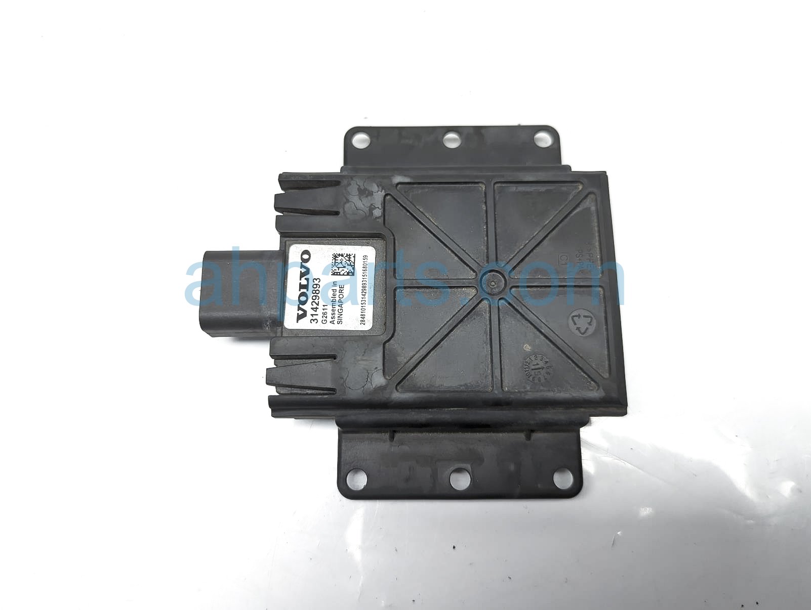 $125 Volvo RR/RH OBJECT SENSOR CONTROL UNIT