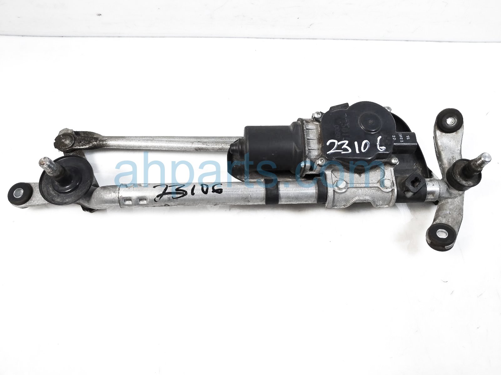 $59 Honda WINDSHIELD WIPER MOTOR ASSY